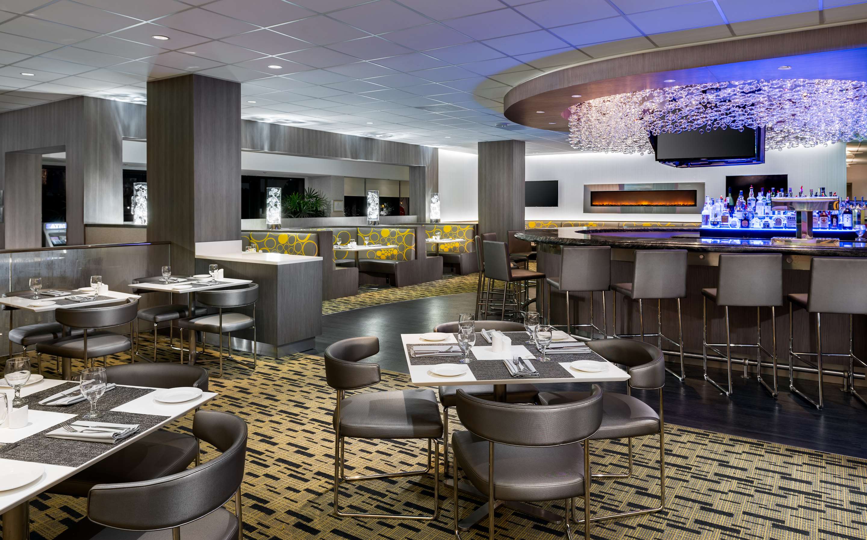 BarLounge | Hilton San Francisco Airport Bayfront
