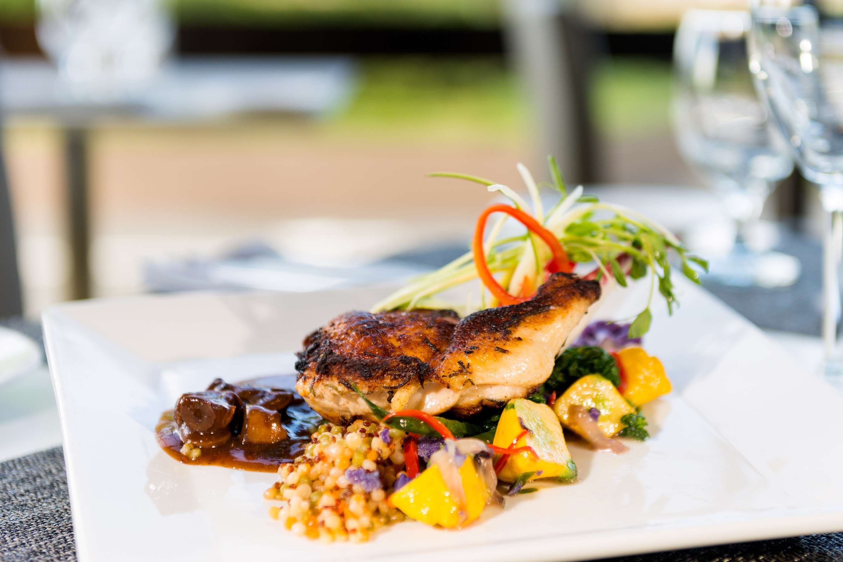 Restaurant | Hilton San Francisco Airport Bayfront