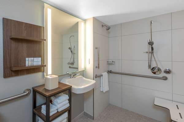  - Hilton Garden Inn Emeryville