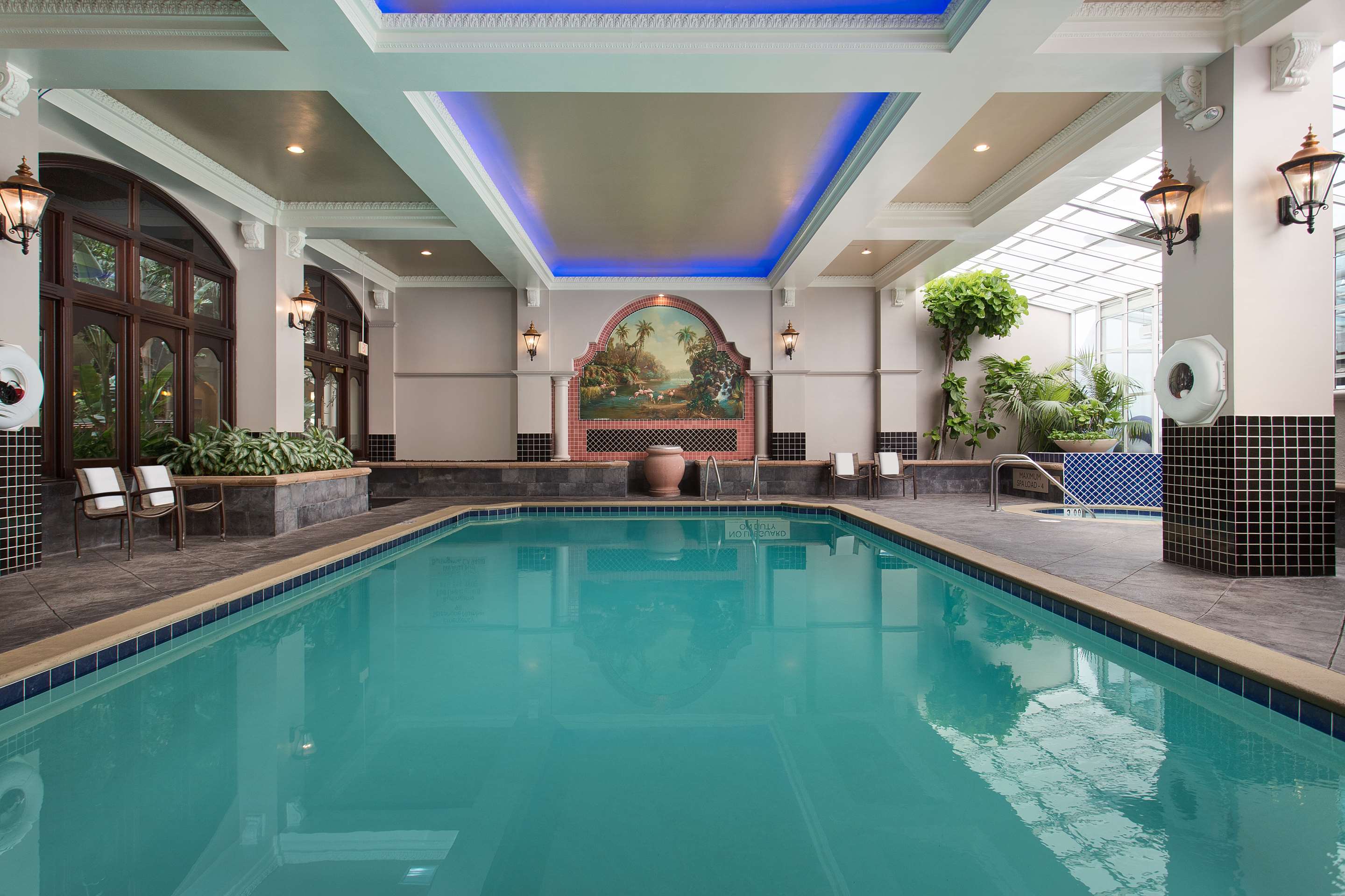Pool | Embassy Suites by Hilton San Francisco Airport Waterfront