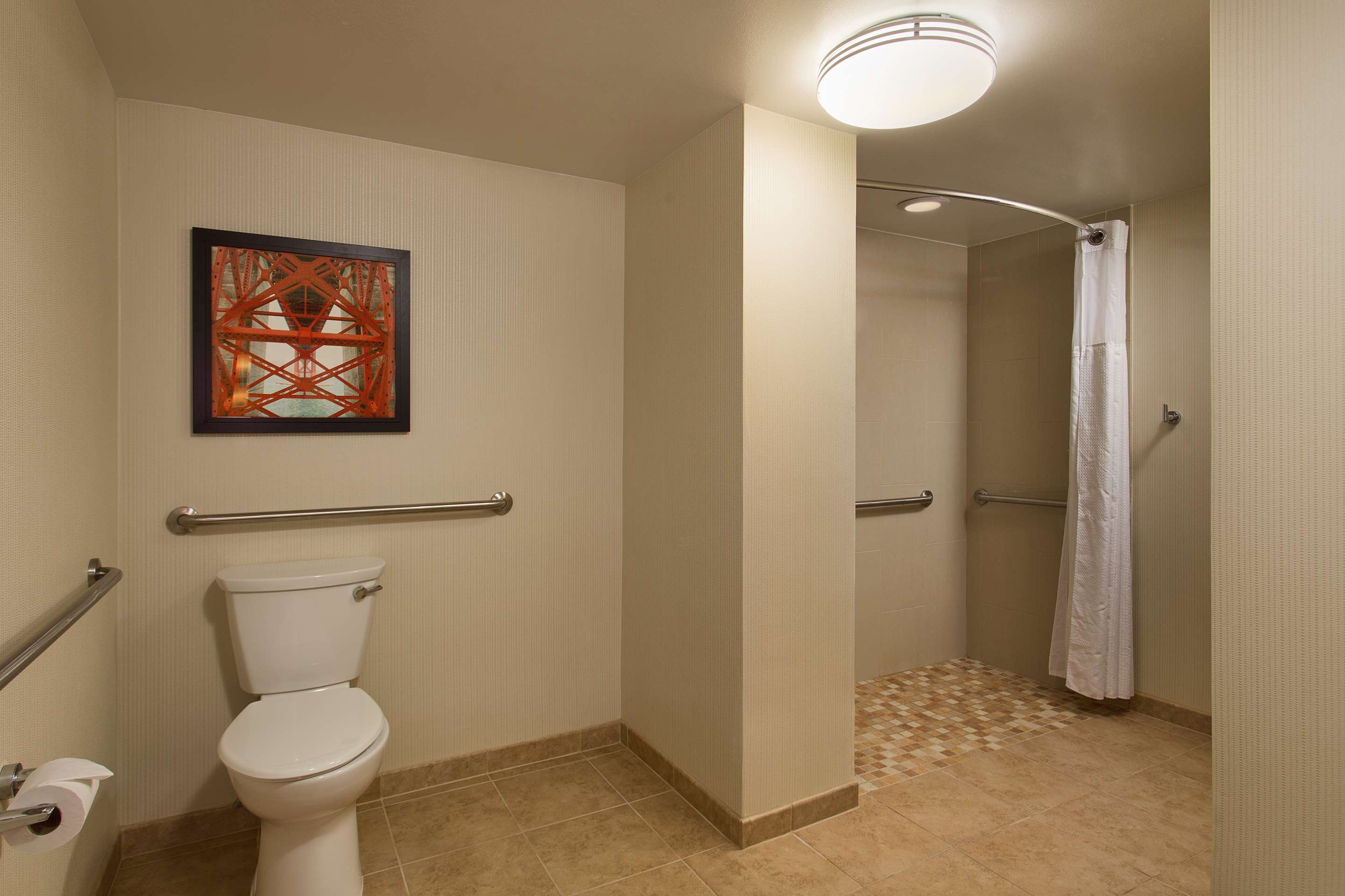 Guest room bath