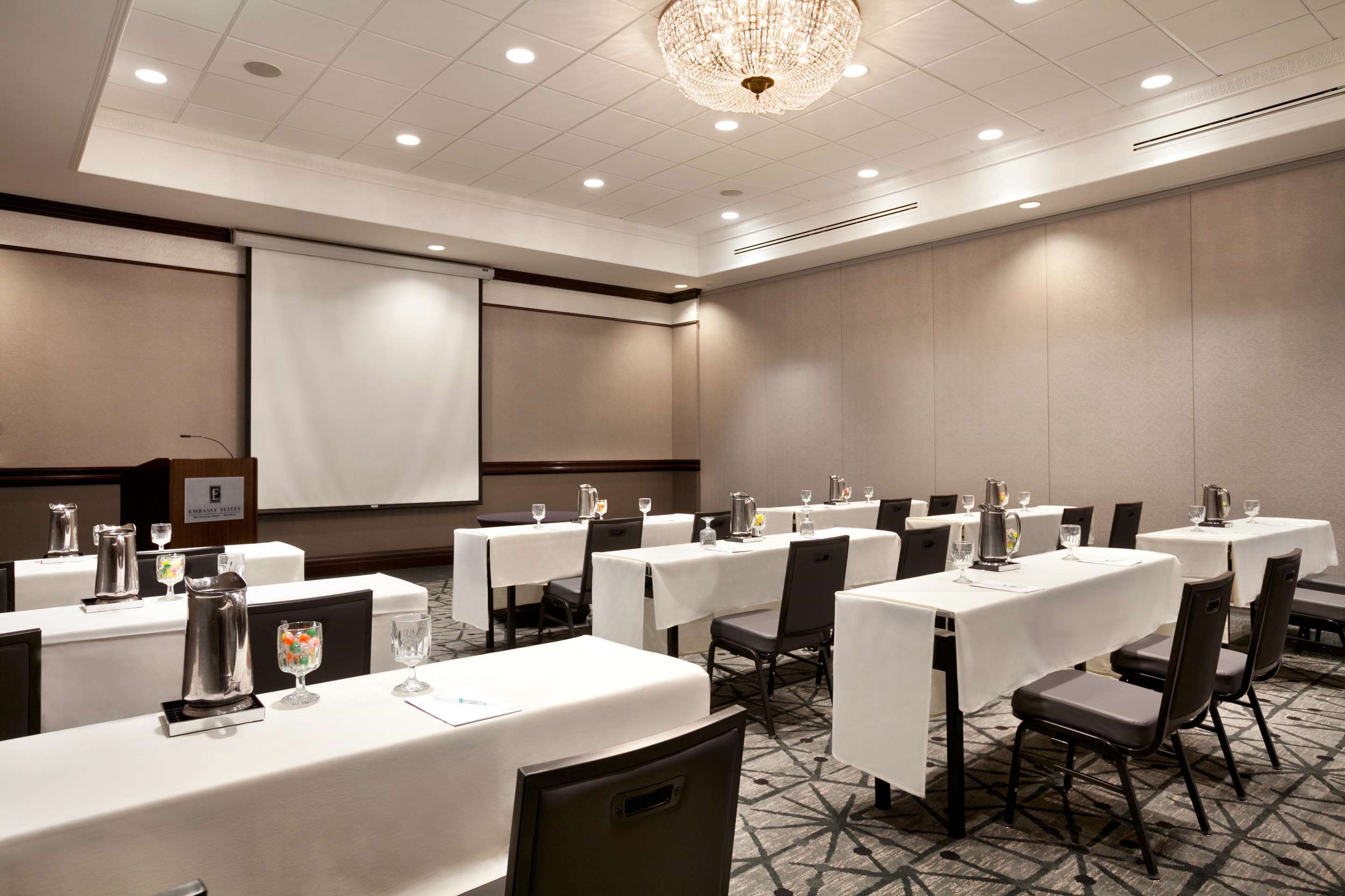 Meeting Room | Embassy Suites by Hilton San Francisco Airport Waterfront