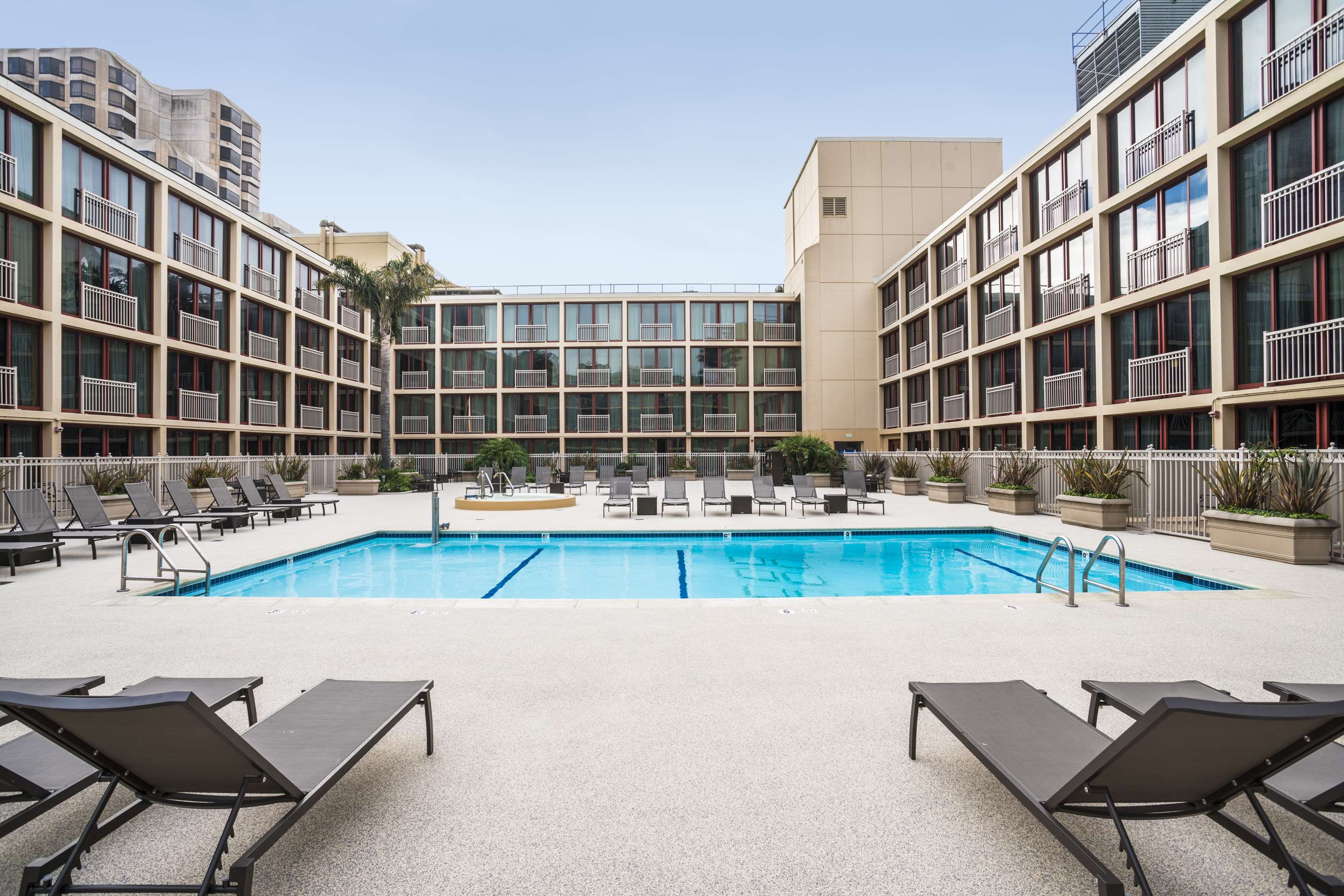 Pool | Hilton San Francisco Union Square