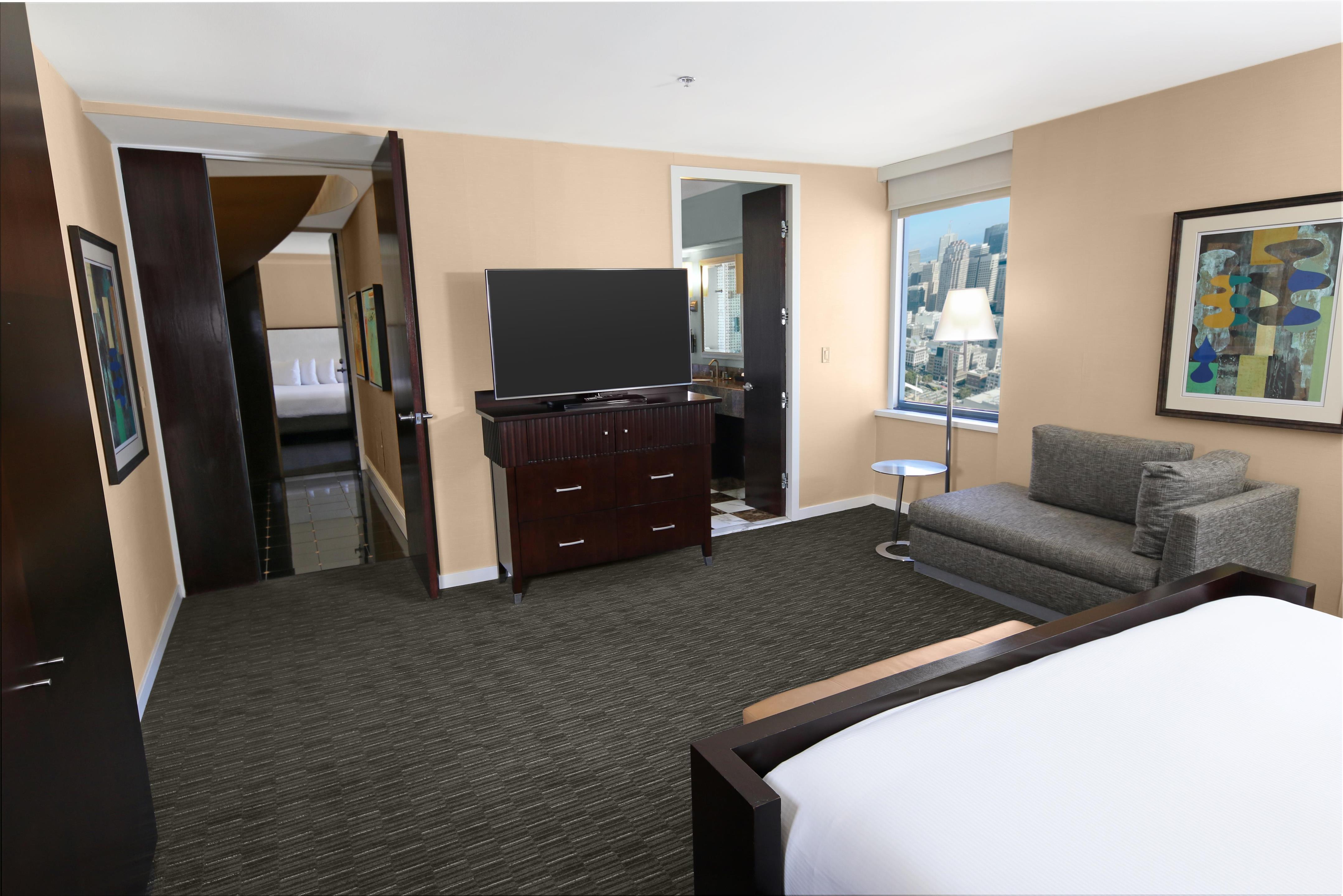 Guest room