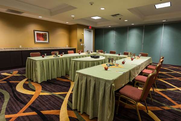 - Hilton Garden Inn San Mateo - CA 92, Exit 14