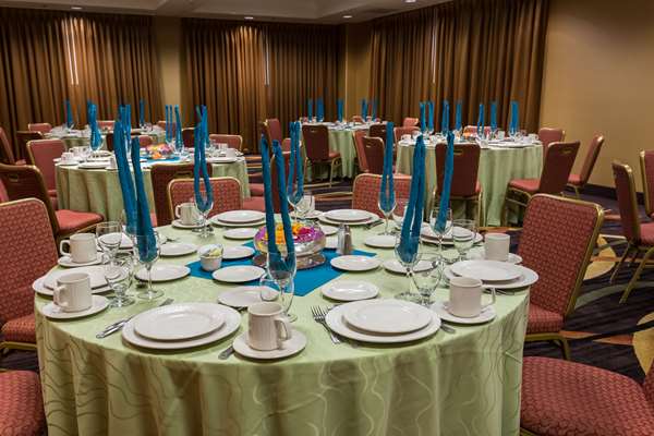  - Hilton Garden Inn San Mateo - CA 92, Exit 14