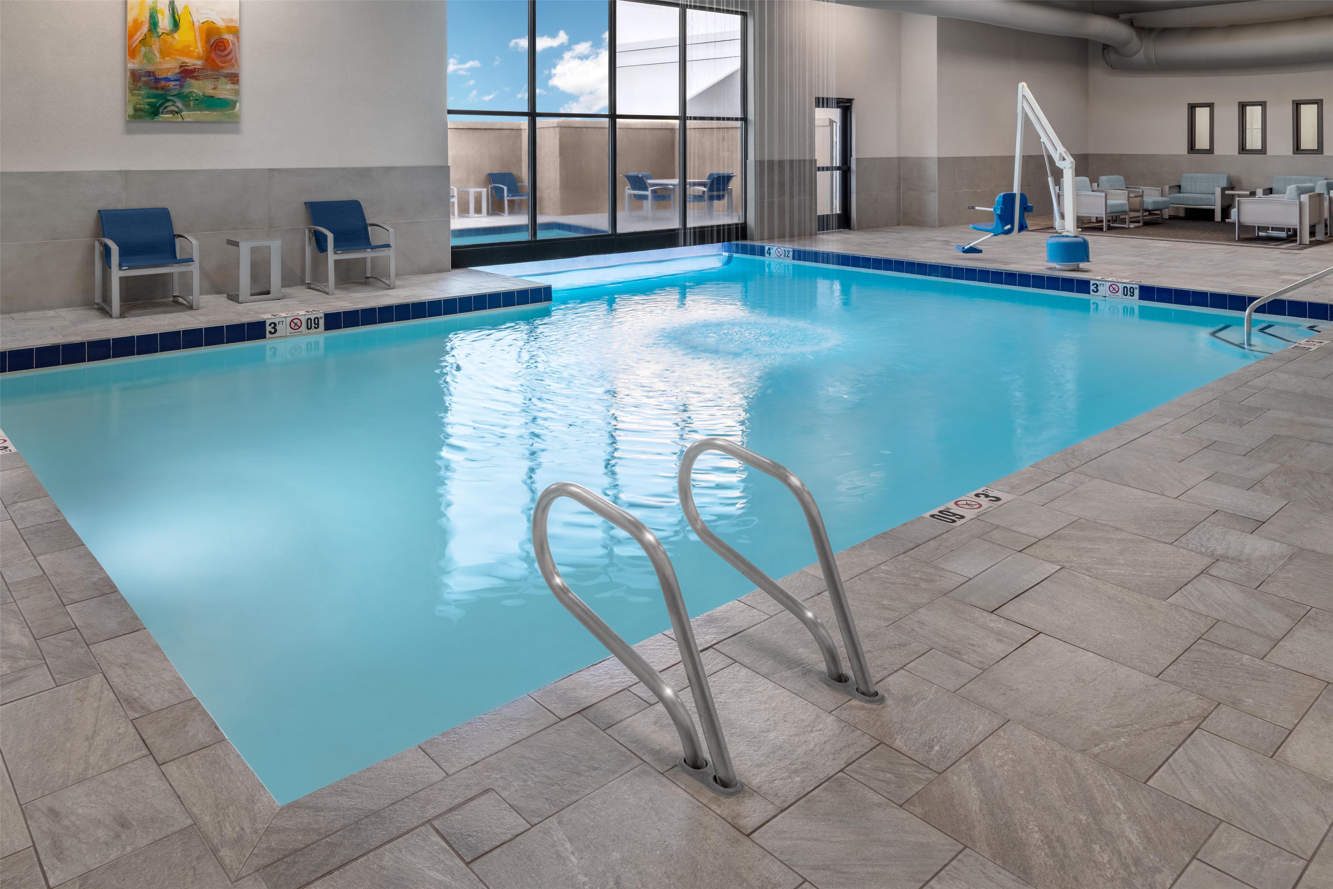 Pool | DoubleTree by Hilton Springfield