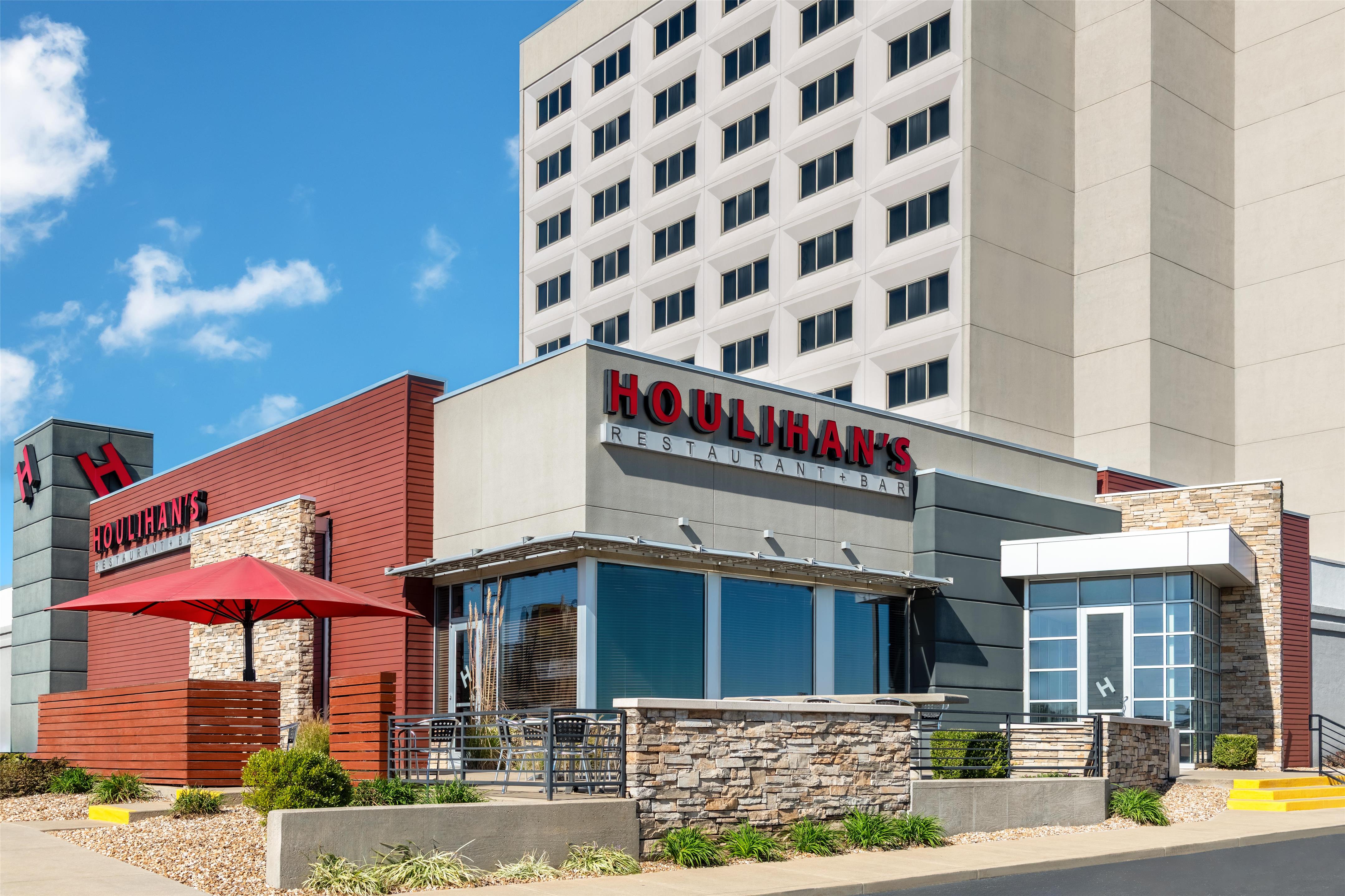 Restaurant | DoubleTree by Hilton Springfield