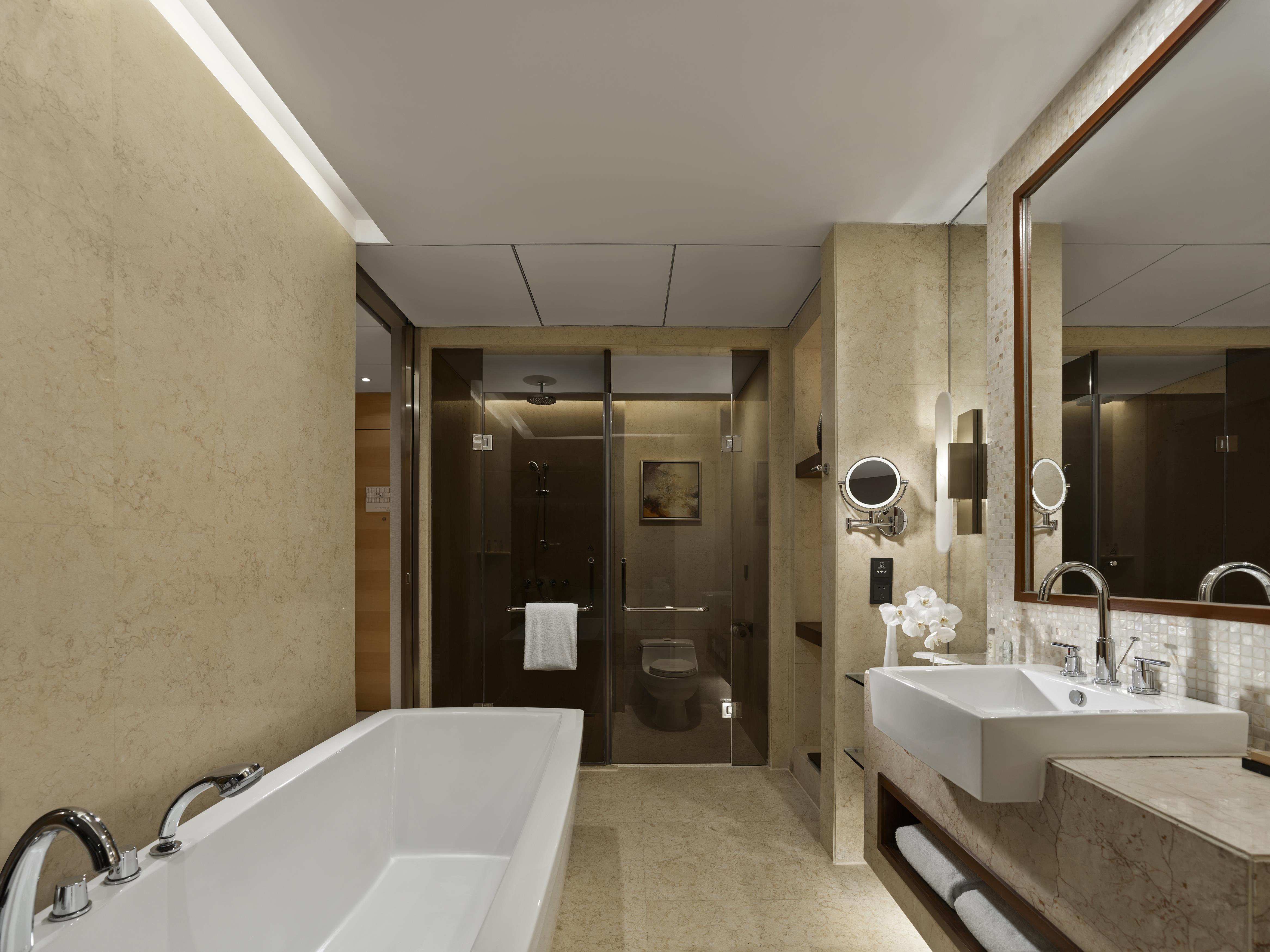 Hilton Shanghai Hongqiao Room Type - KING DELUXE SUPERIOR
