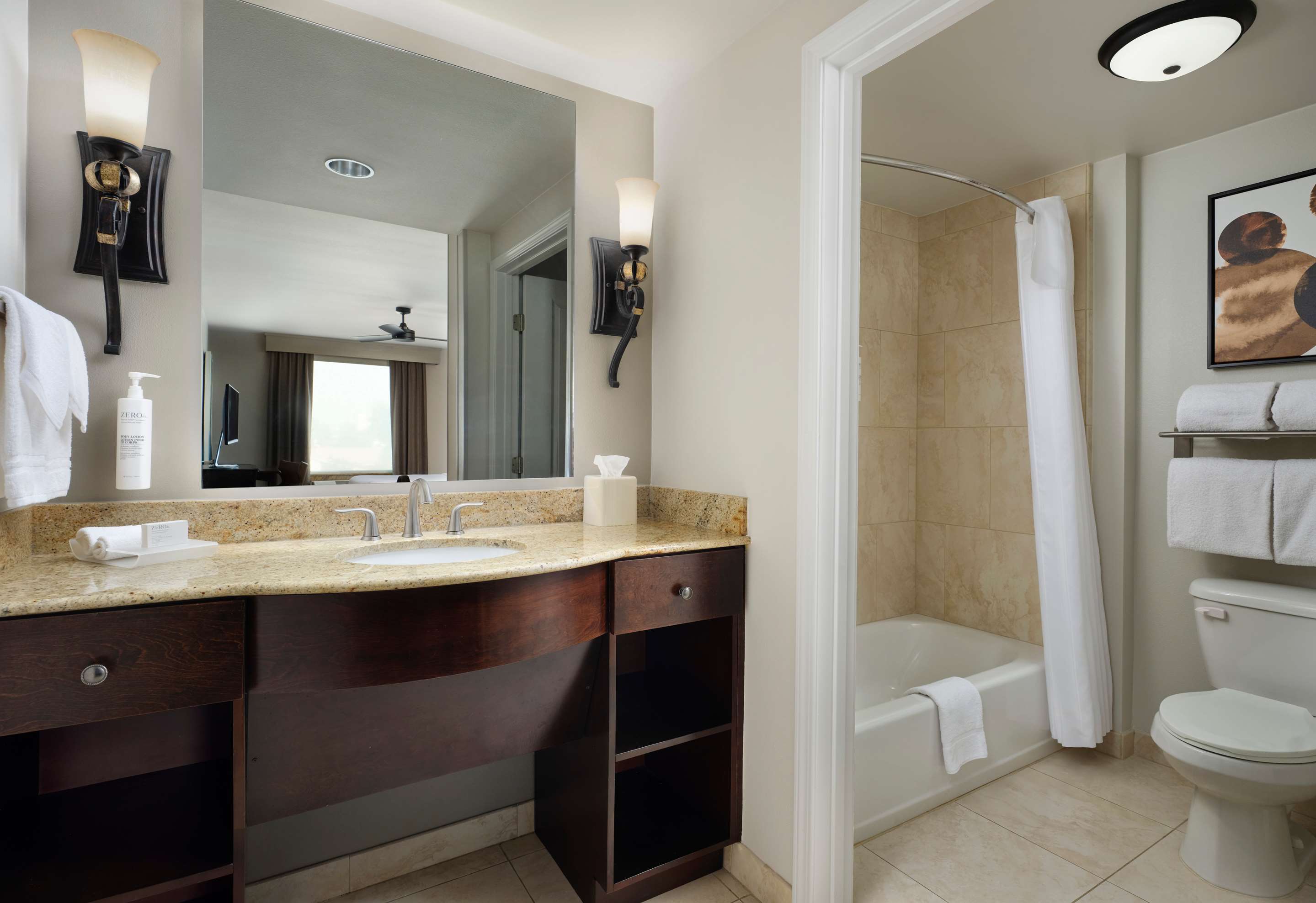 Guest room bath