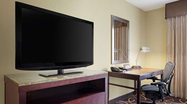  - Hilton Garden Inn Bossier City - I-20, Exit 21