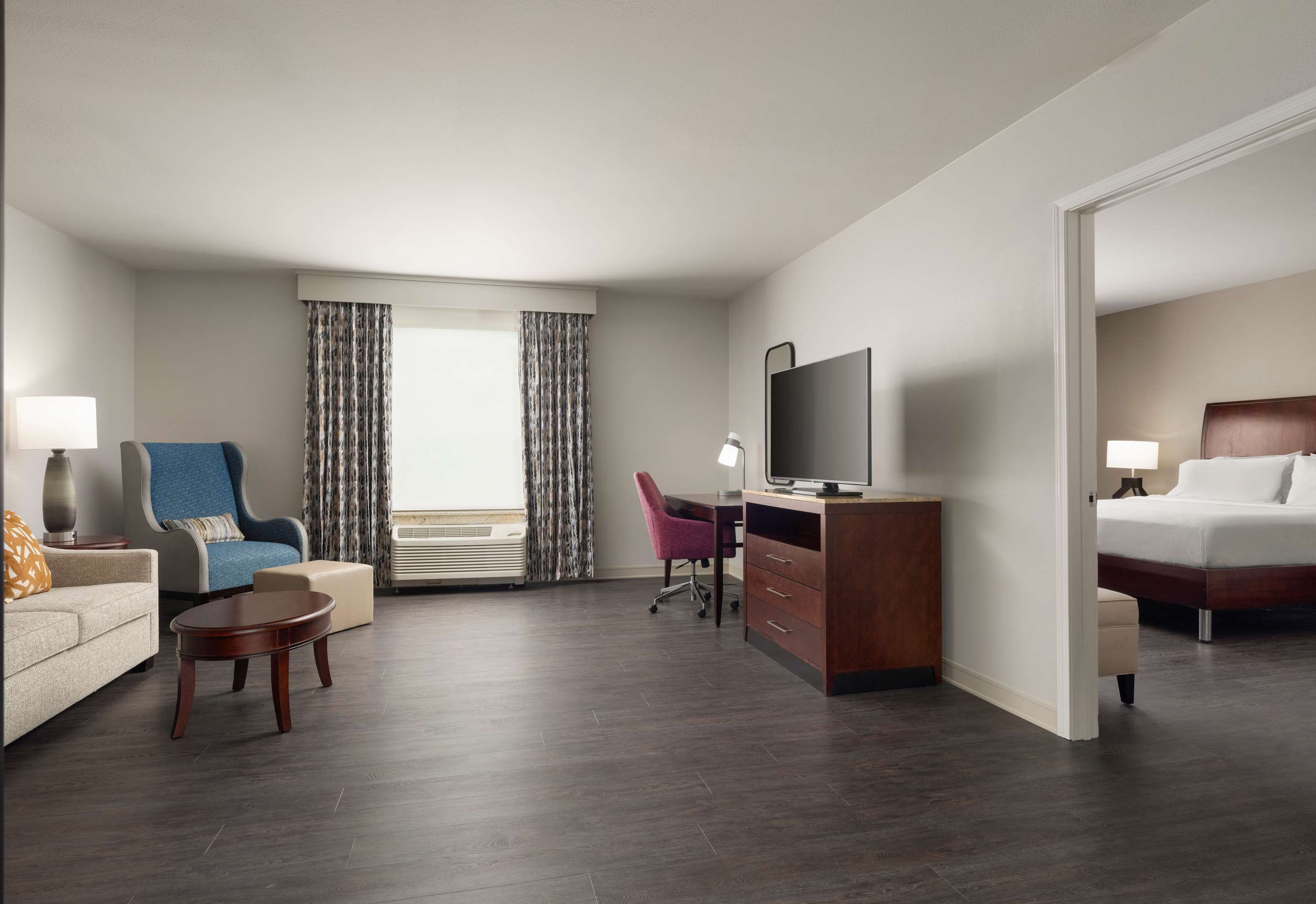Guest room