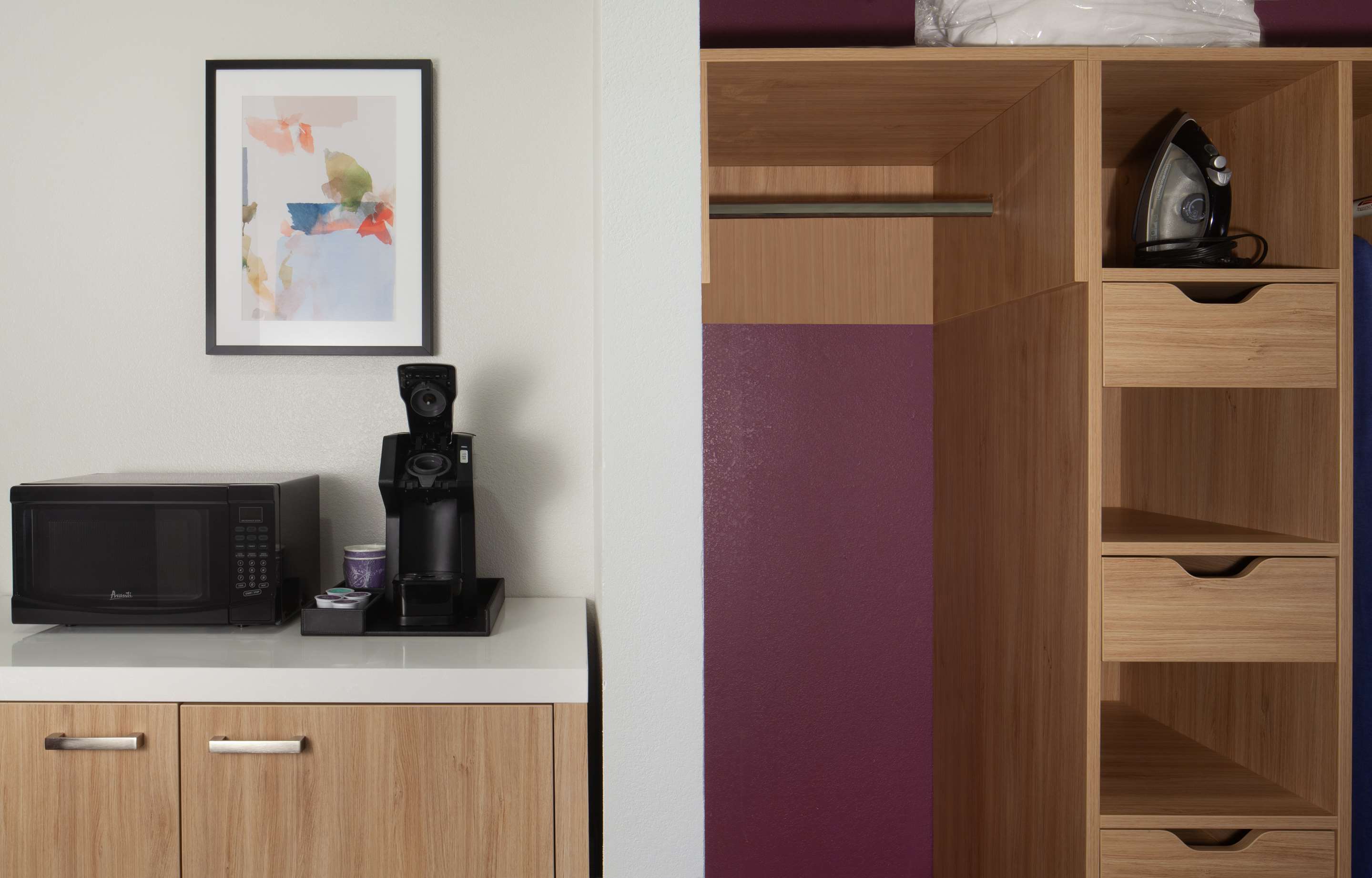 Guest room