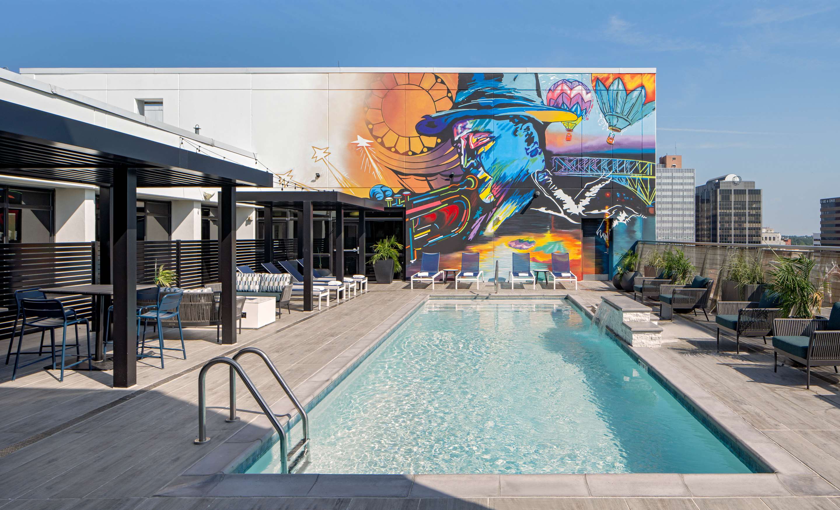 Pool | Hilton Shreveport