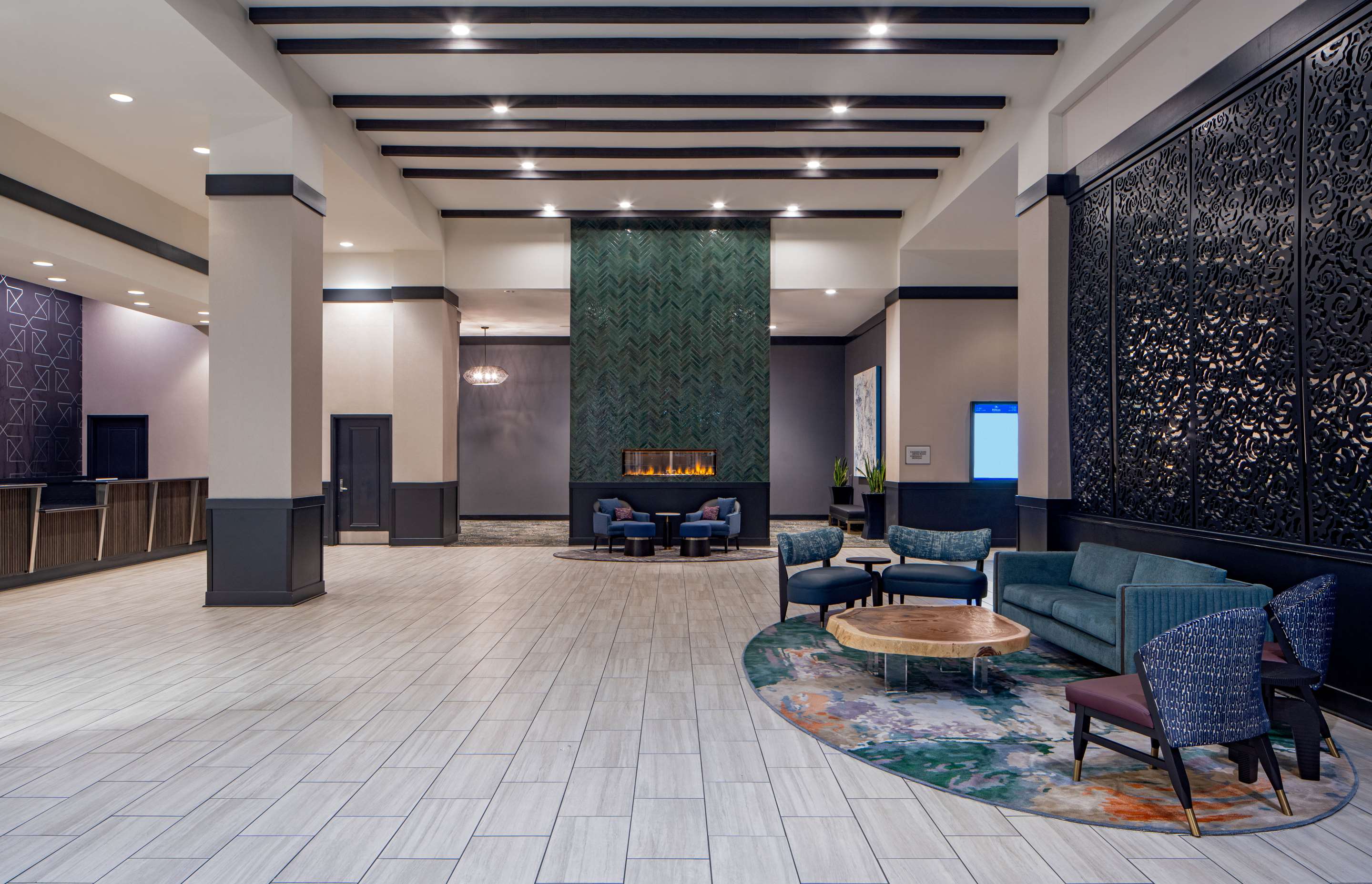 Lobby | Hilton Shreveport