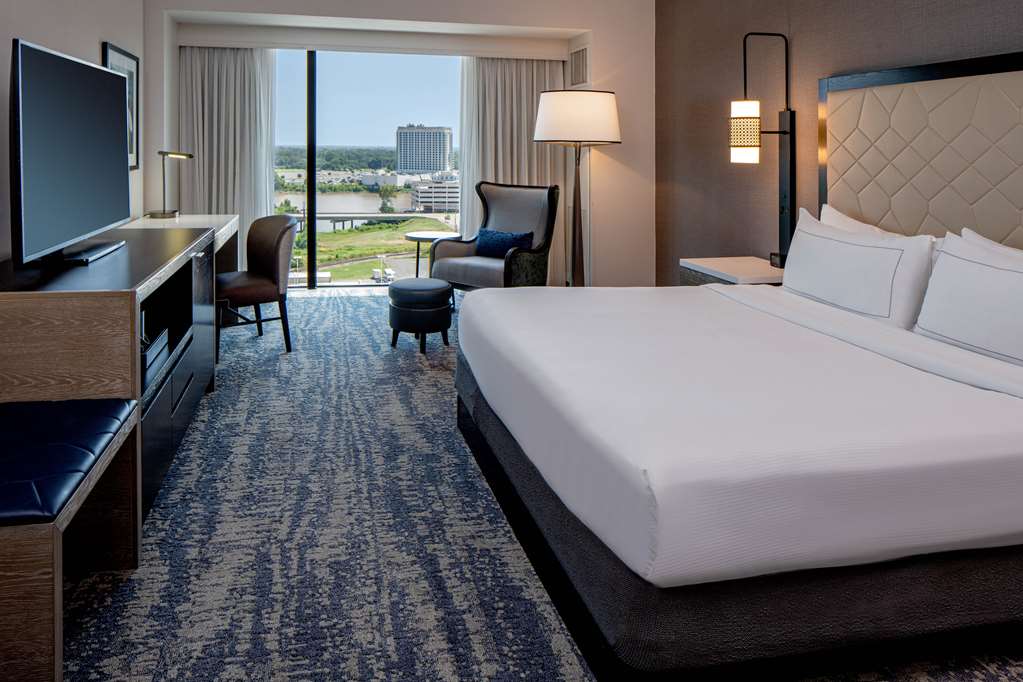 Hilton Shreveport Room Type - 1KNG MOB HEARING ACC W TUB