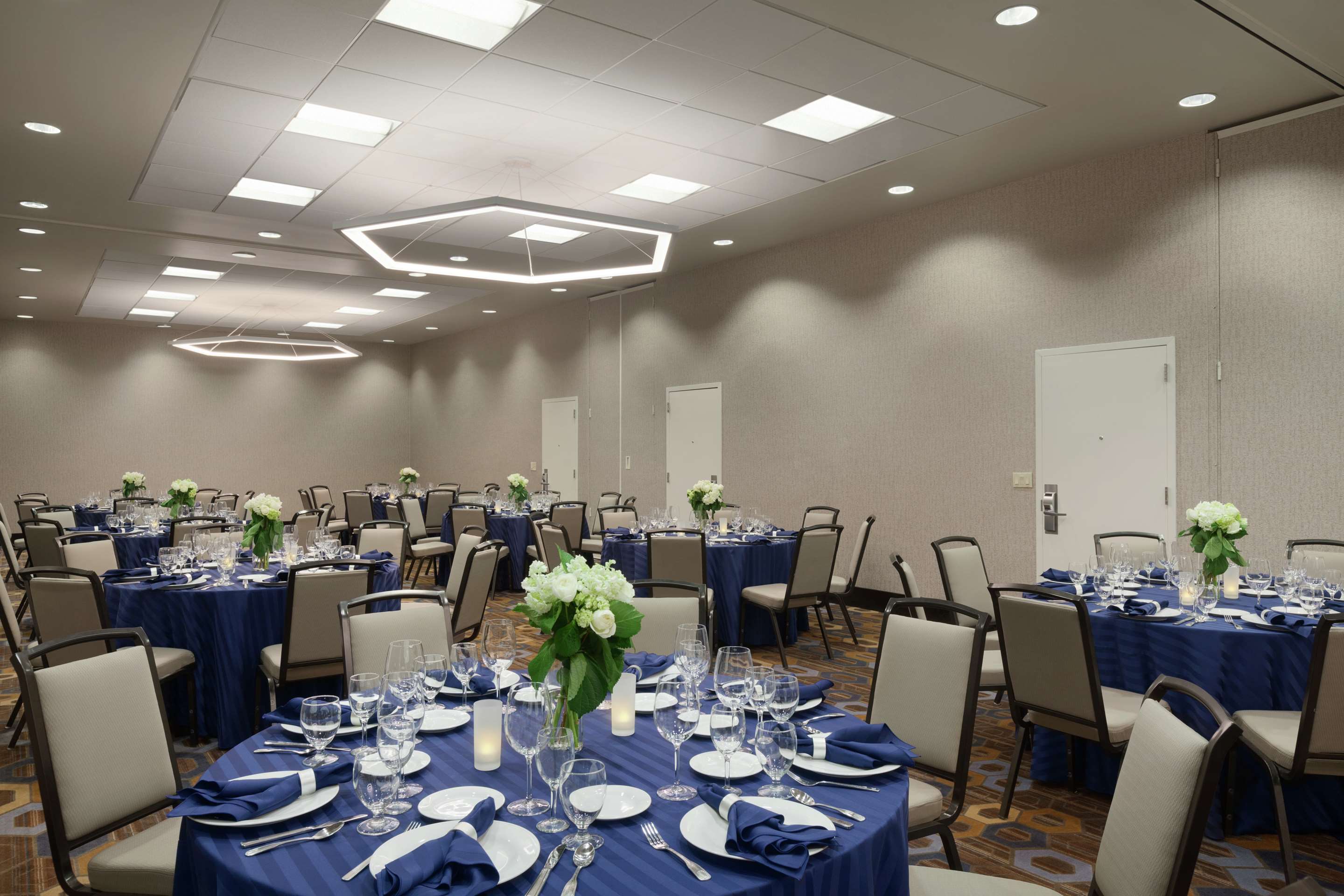 Meeting Room | Hilton Garden Inn Cupertino