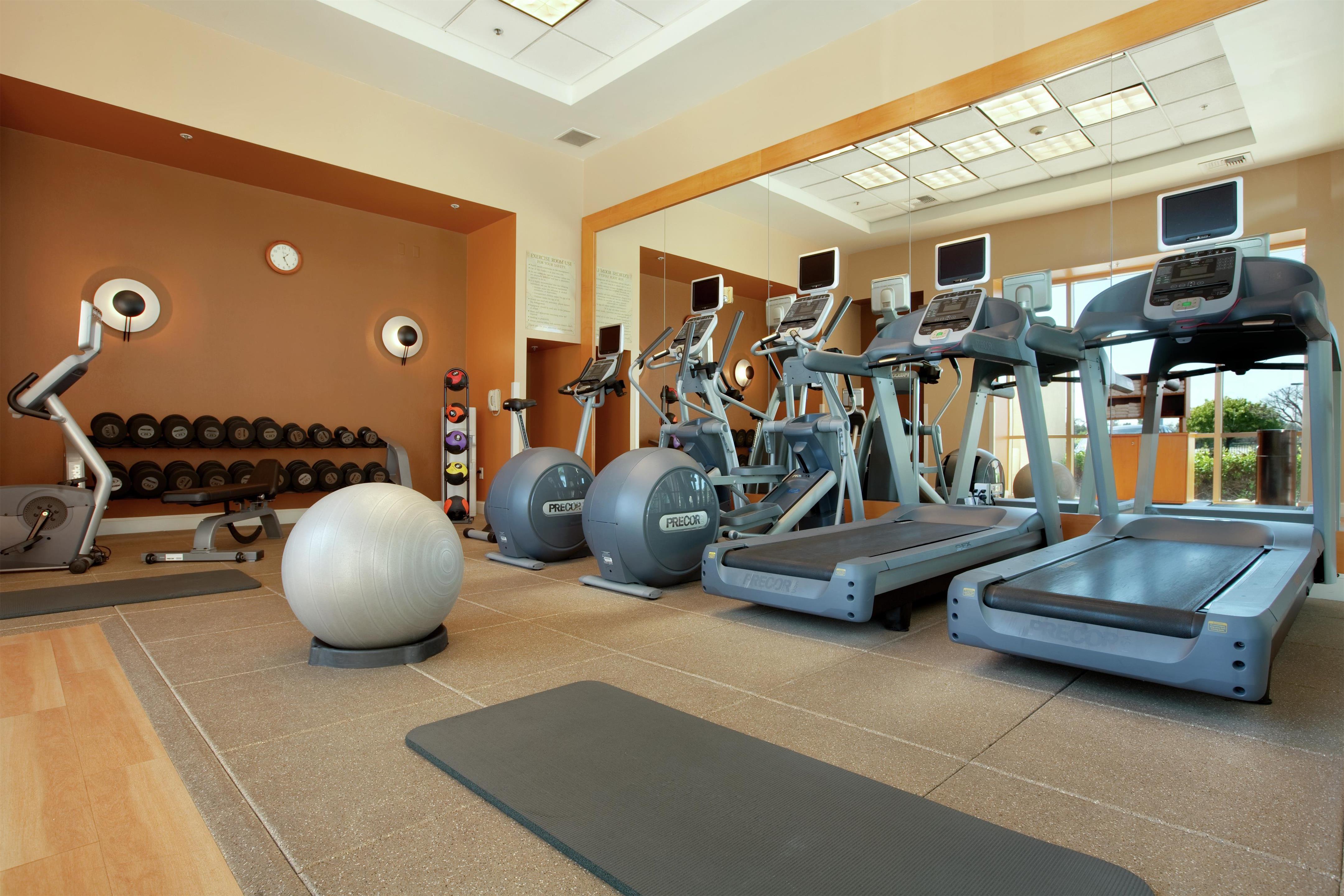 Health club fitness center gym | Hilton Santa Clara
