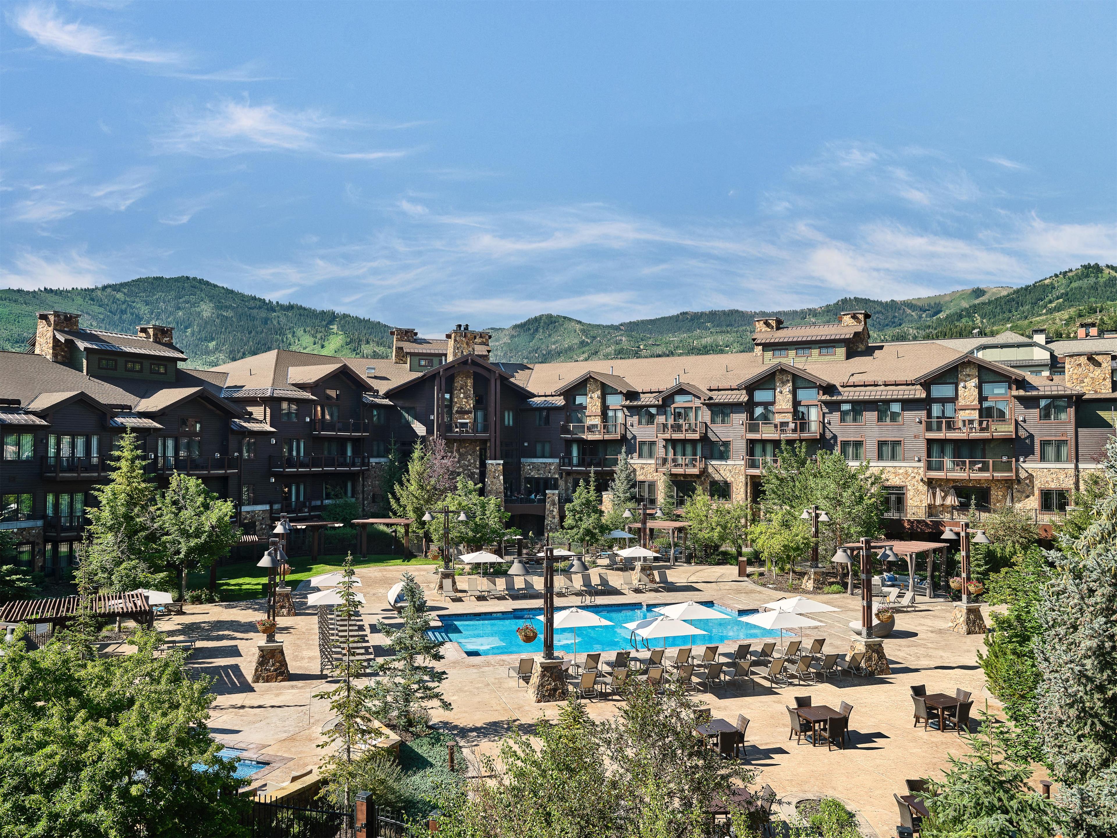Pool | Waldorf Astoria Park City