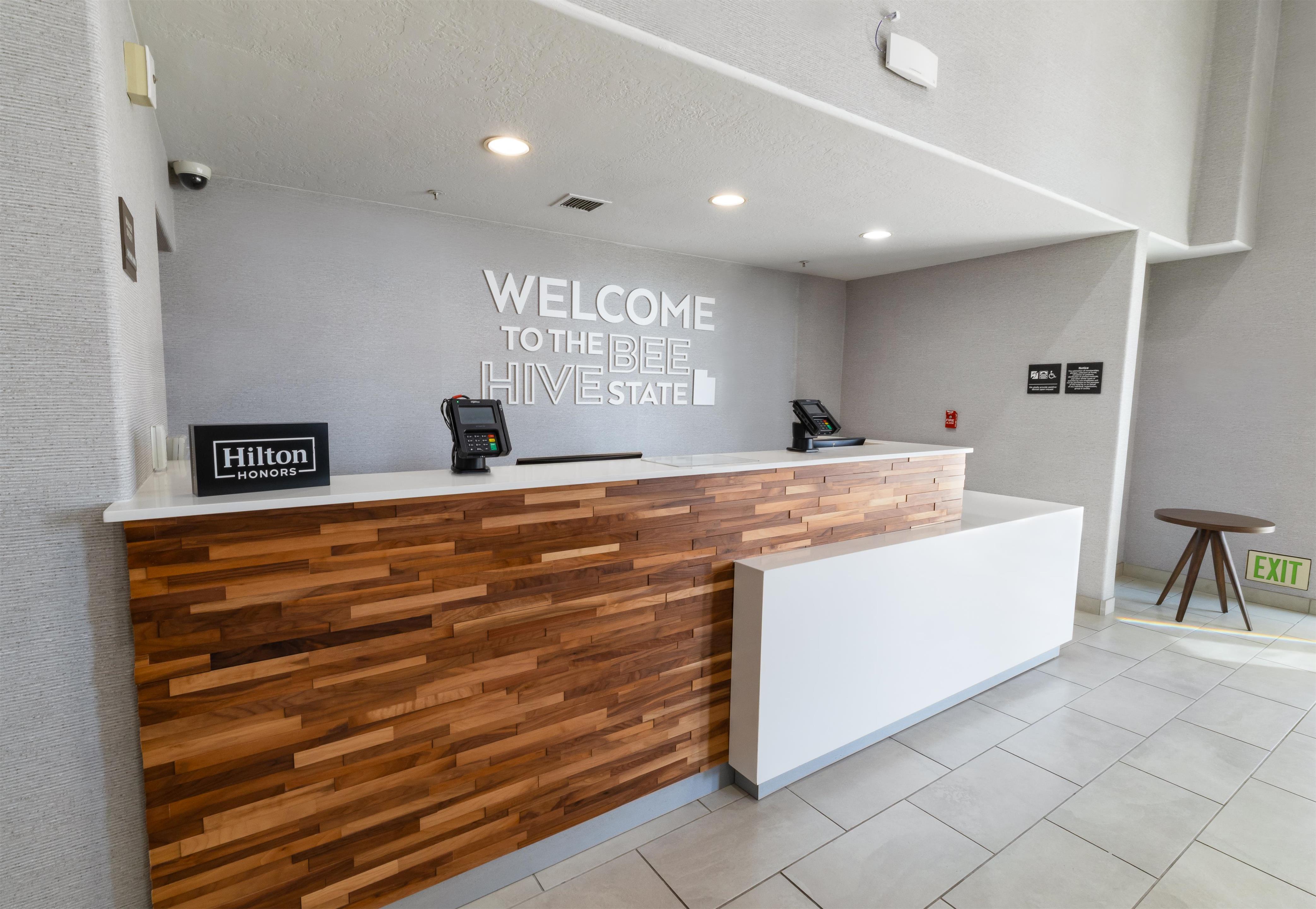 Reception | Hampton Inn & Suites Salt Lake City Airport