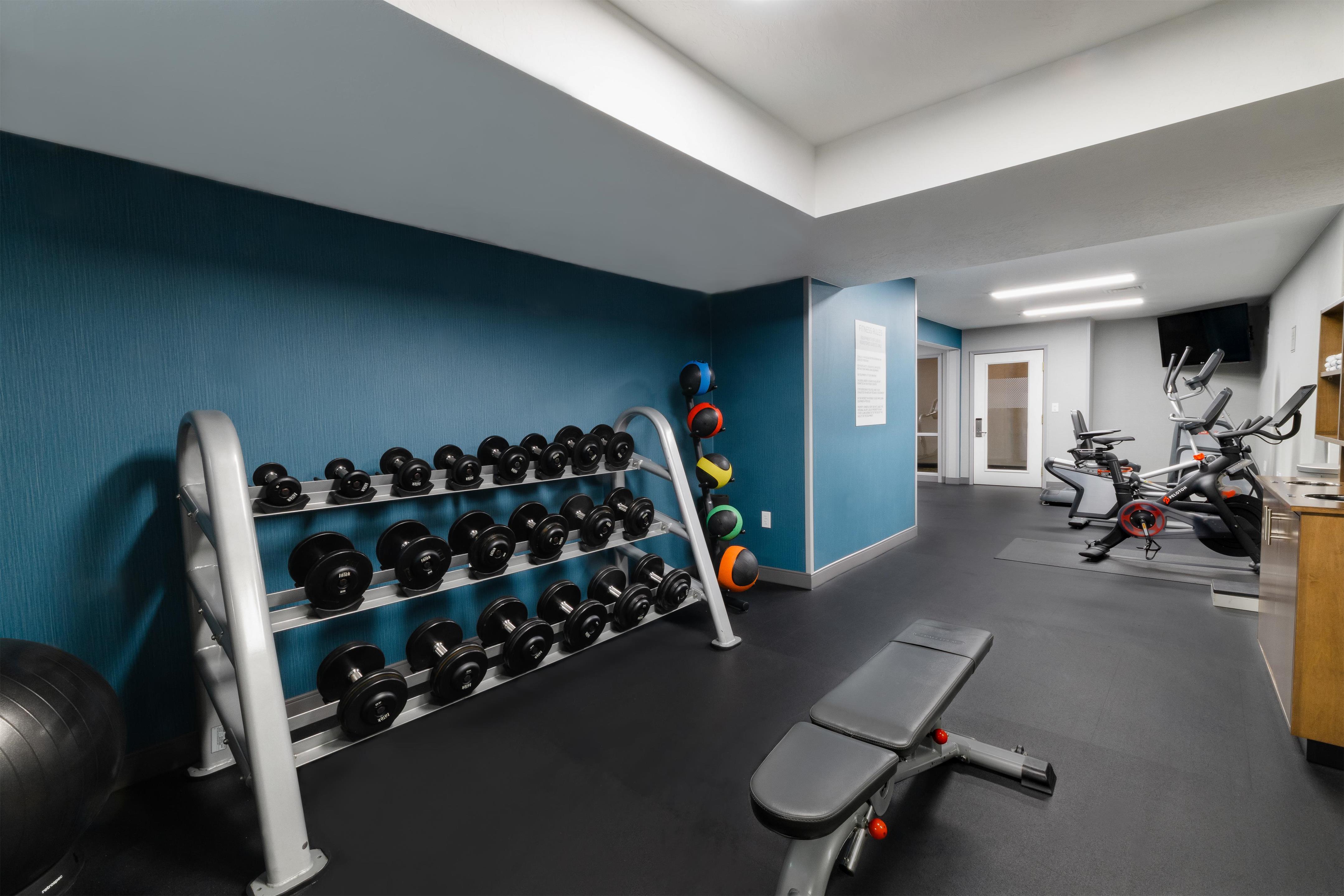 Health club fitness center gym | Hampton Inn & Suites Salt Lake City Airport