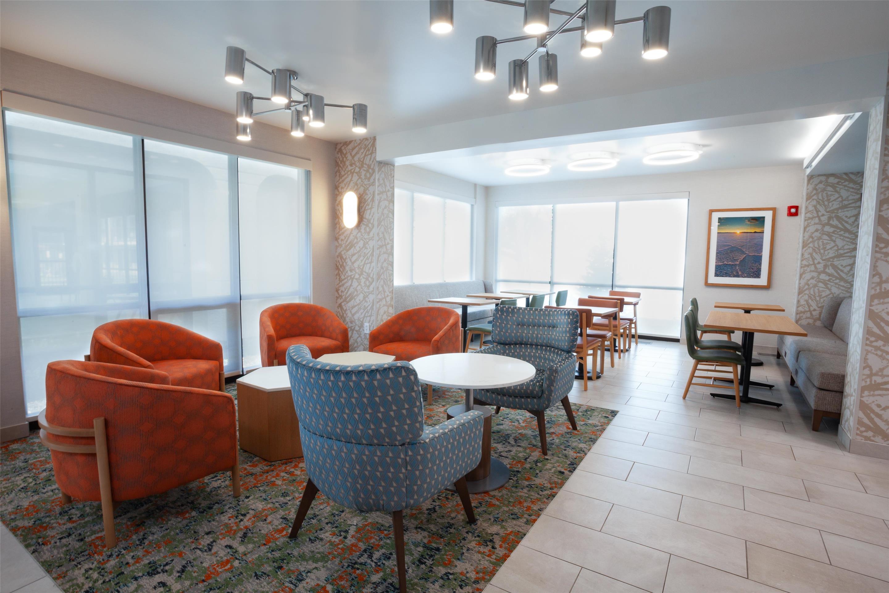 Lobby | Hampton Inn Salt Lake City-North