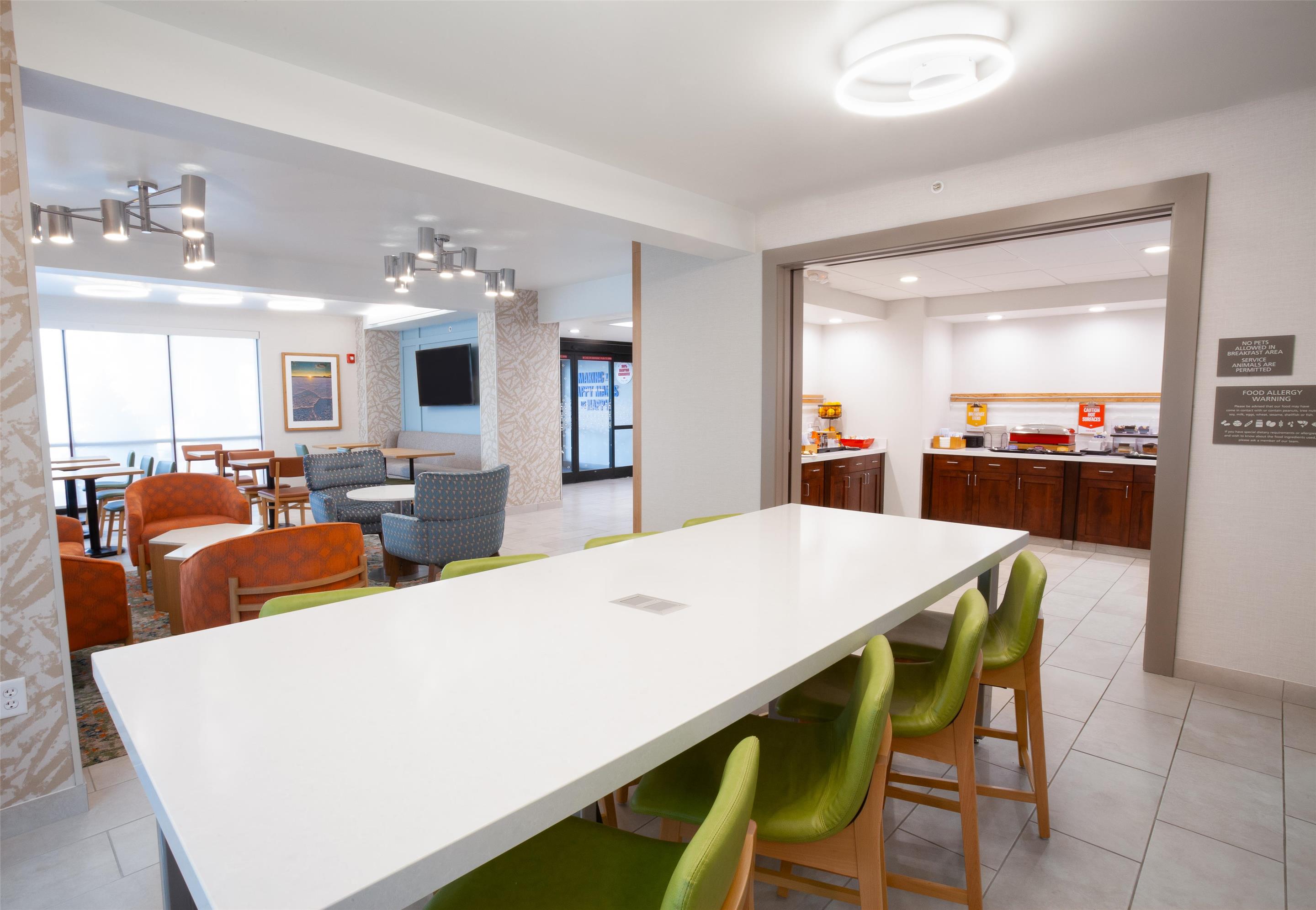 Breakfast Area | Hampton Inn Salt Lake City-North