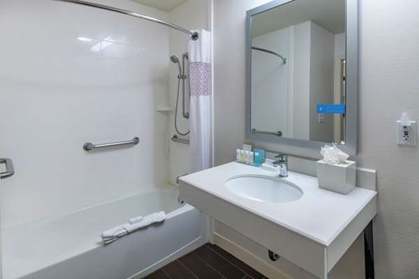  - Hampton Inn Central Salt Lake City