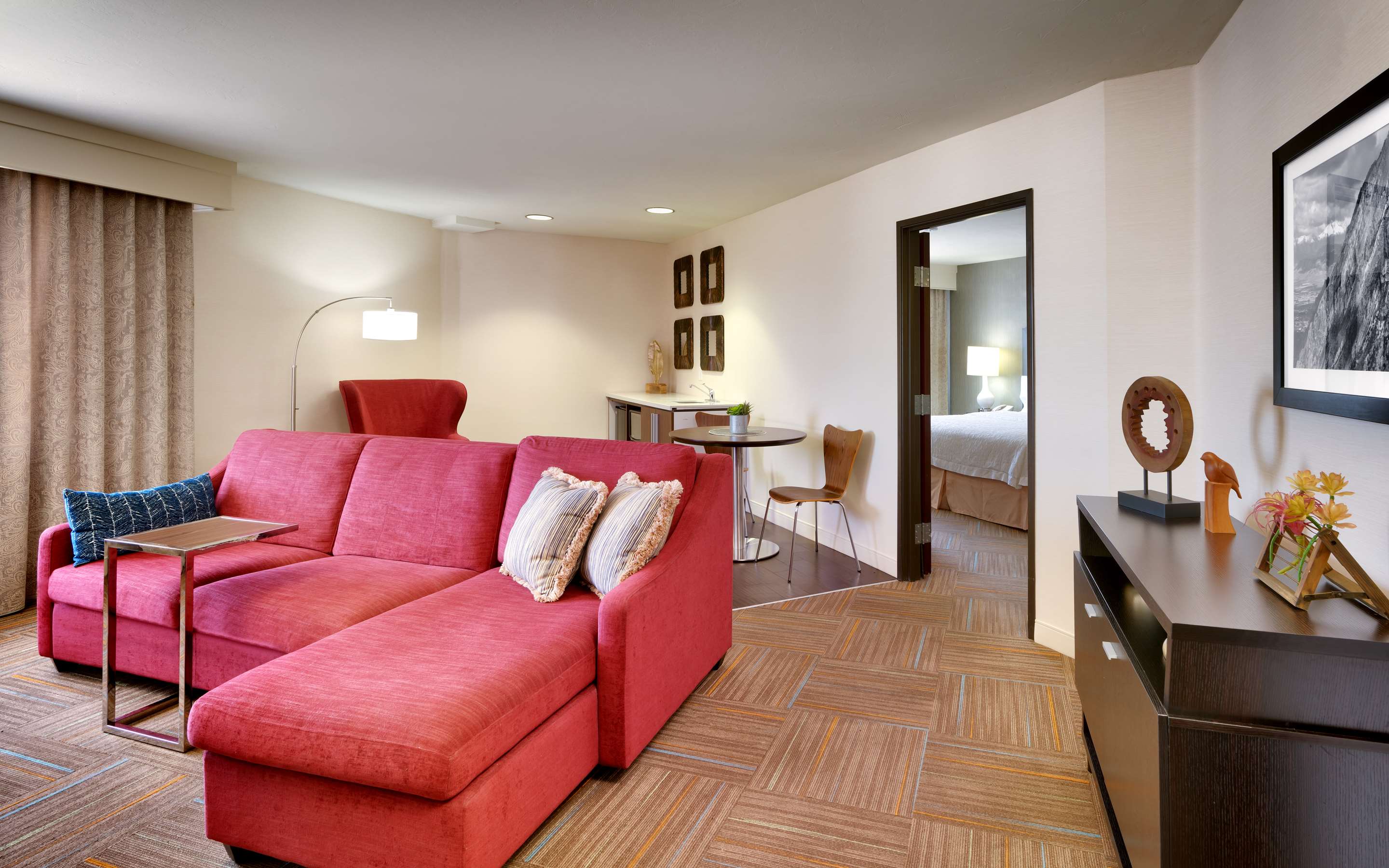 Guest room