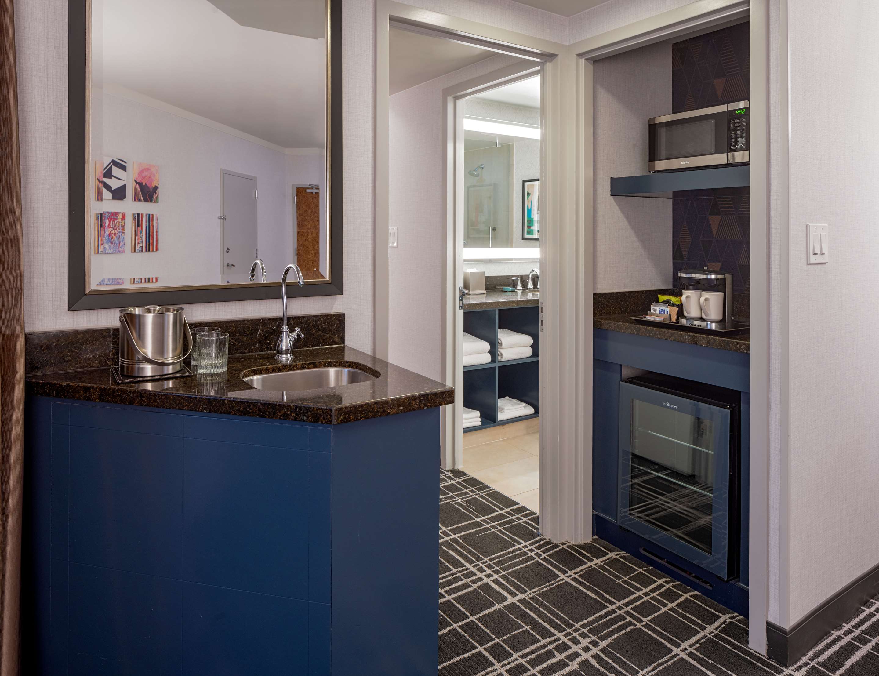 Guest room