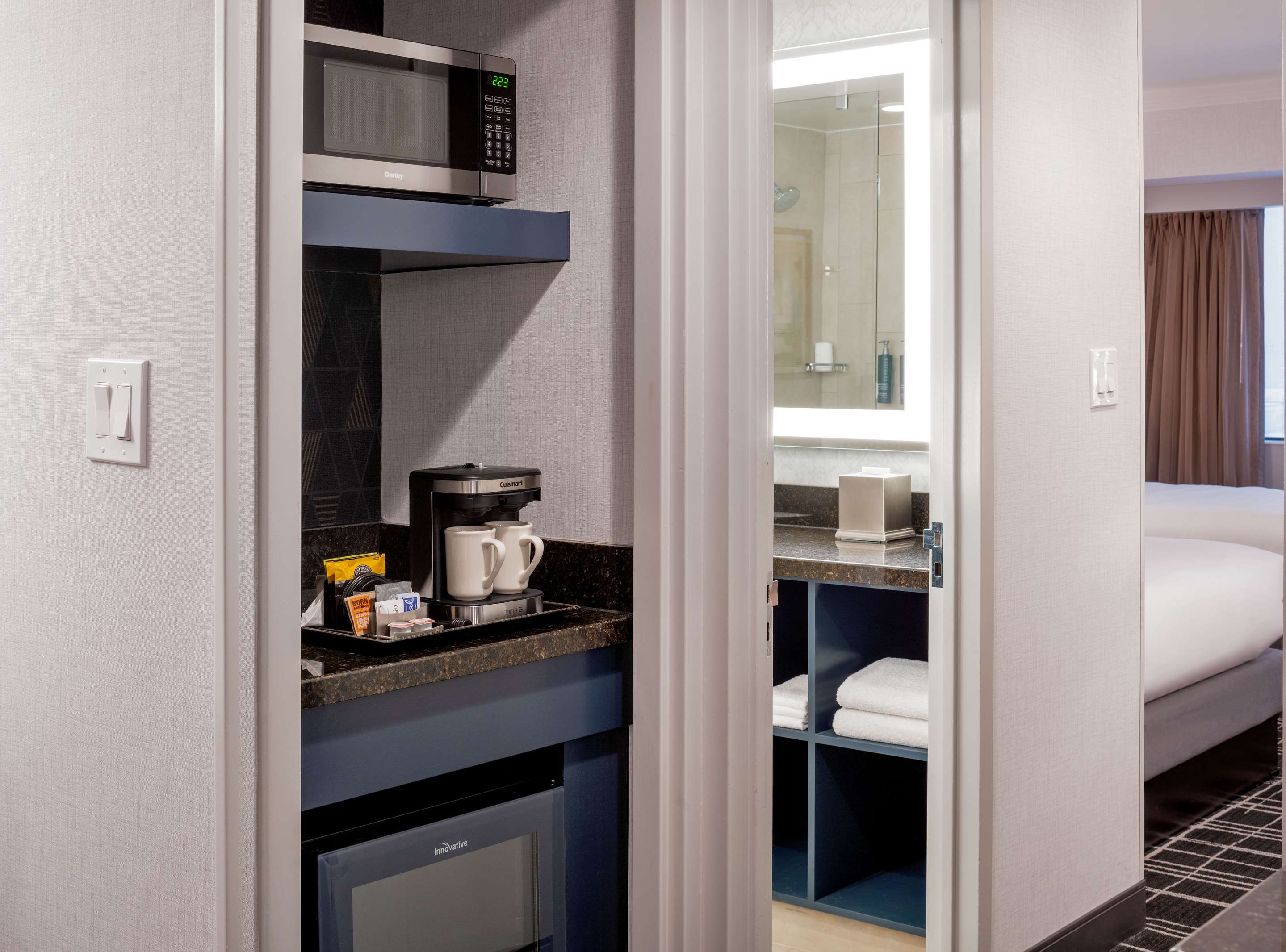 Guest room