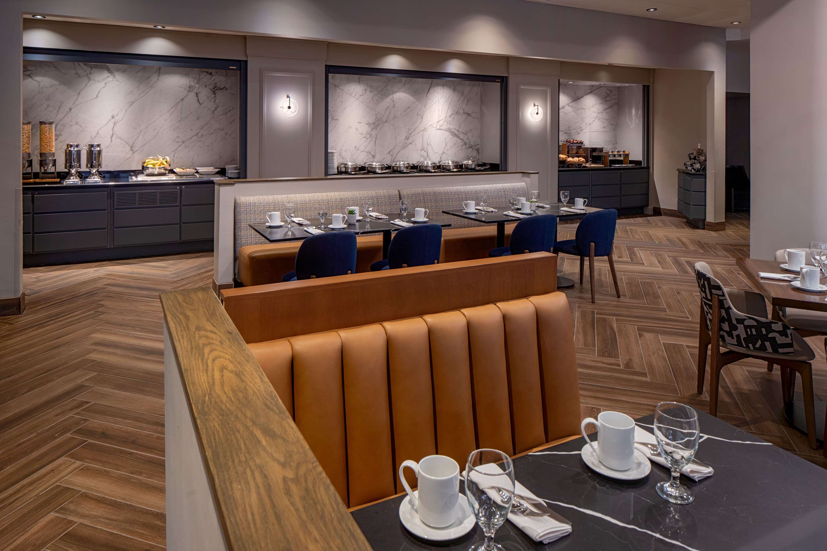 Restaurant | DoubleTree Suites by Hilton Hotel Salt Lake City