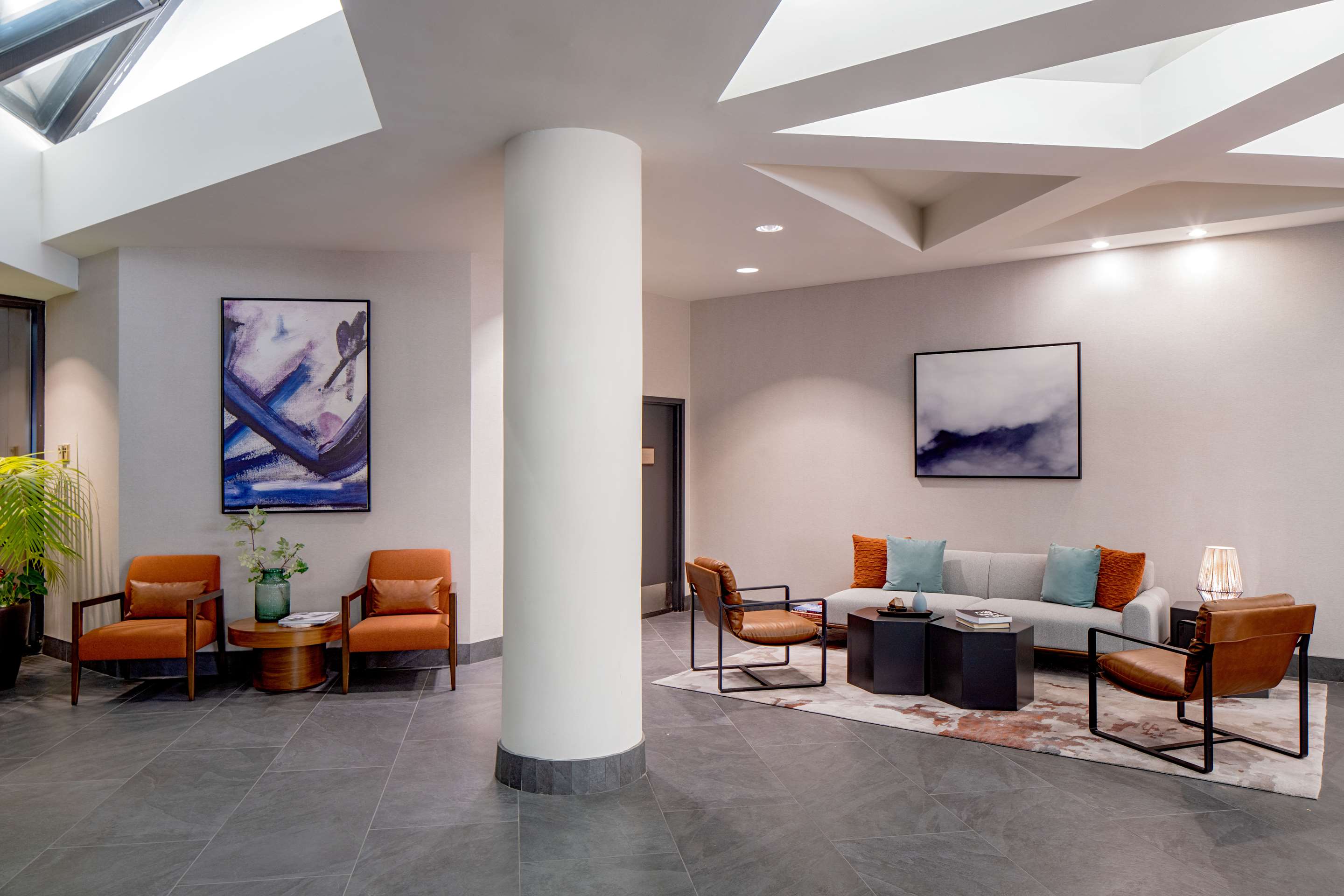 Lobby | DoubleTree Suites by Hilton Hotel Salt Lake City