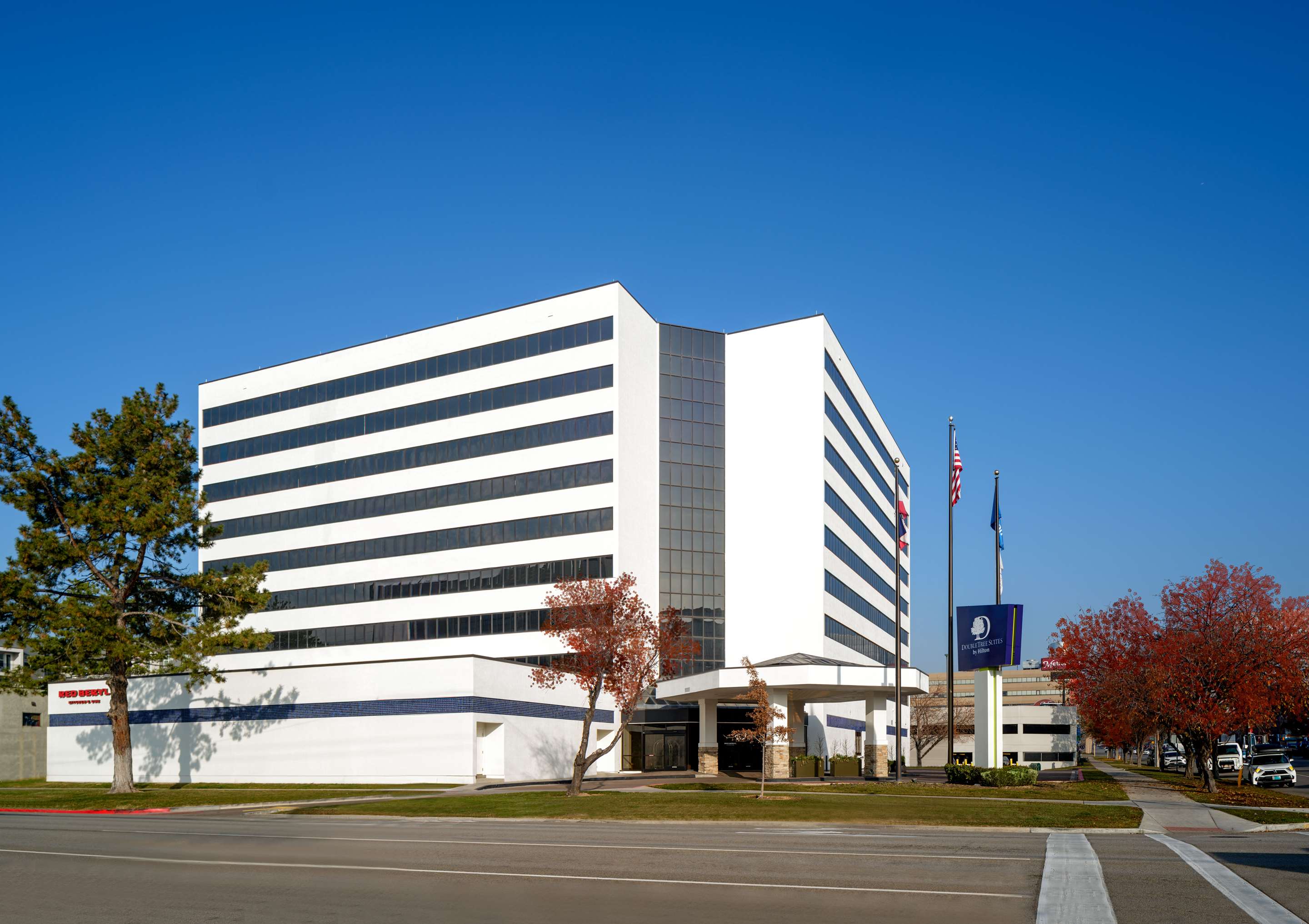 Exterior | DoubleTree Suites by Hilton Hotel Salt Lake City