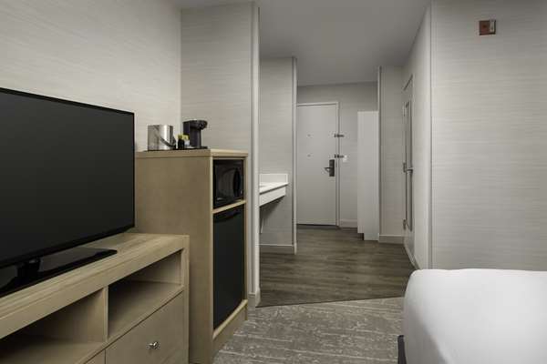  - DoubleTree by Hilton Hotel North Salem - I-5, Exit 256