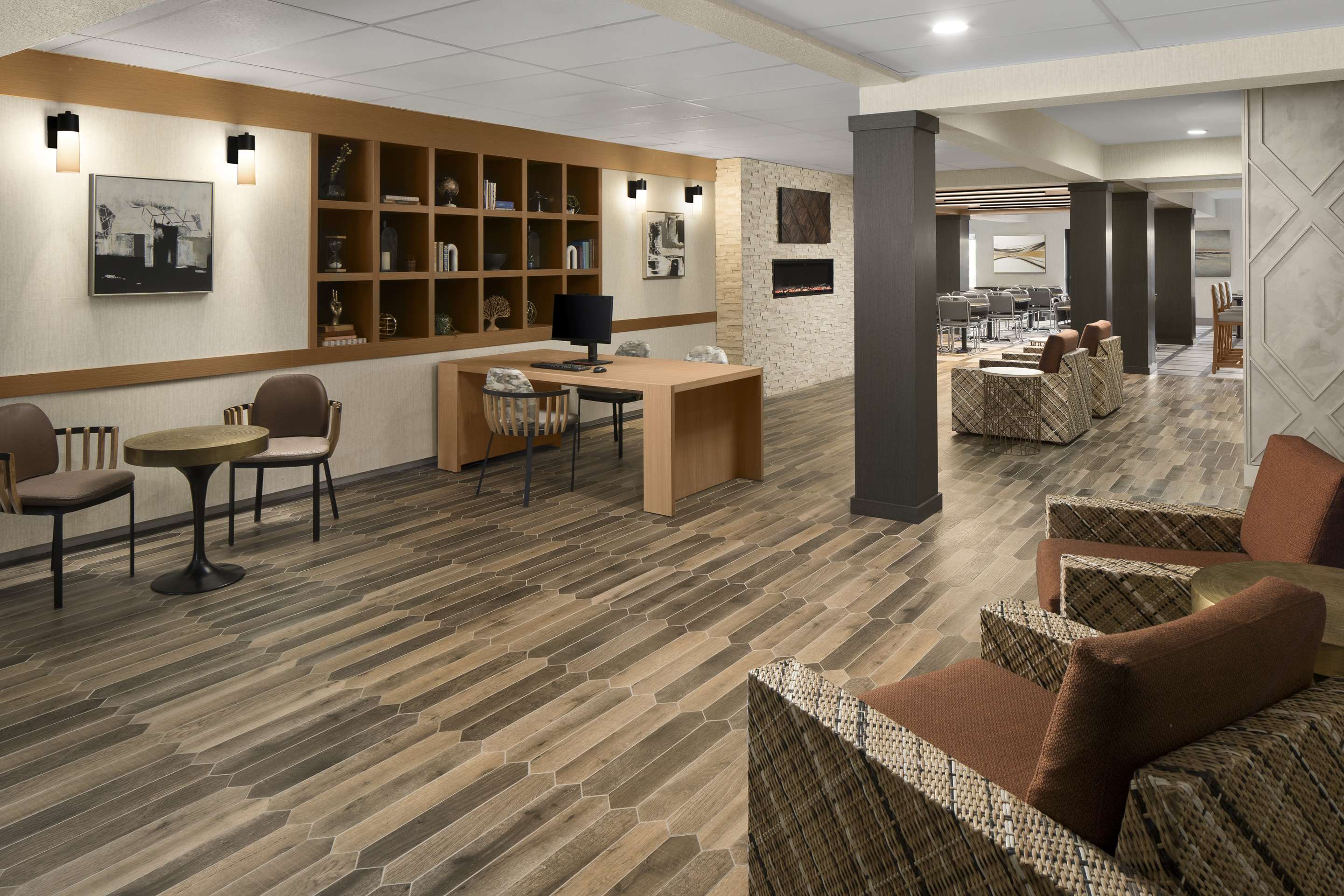 Lobby | Doubletree by Hilton Salem