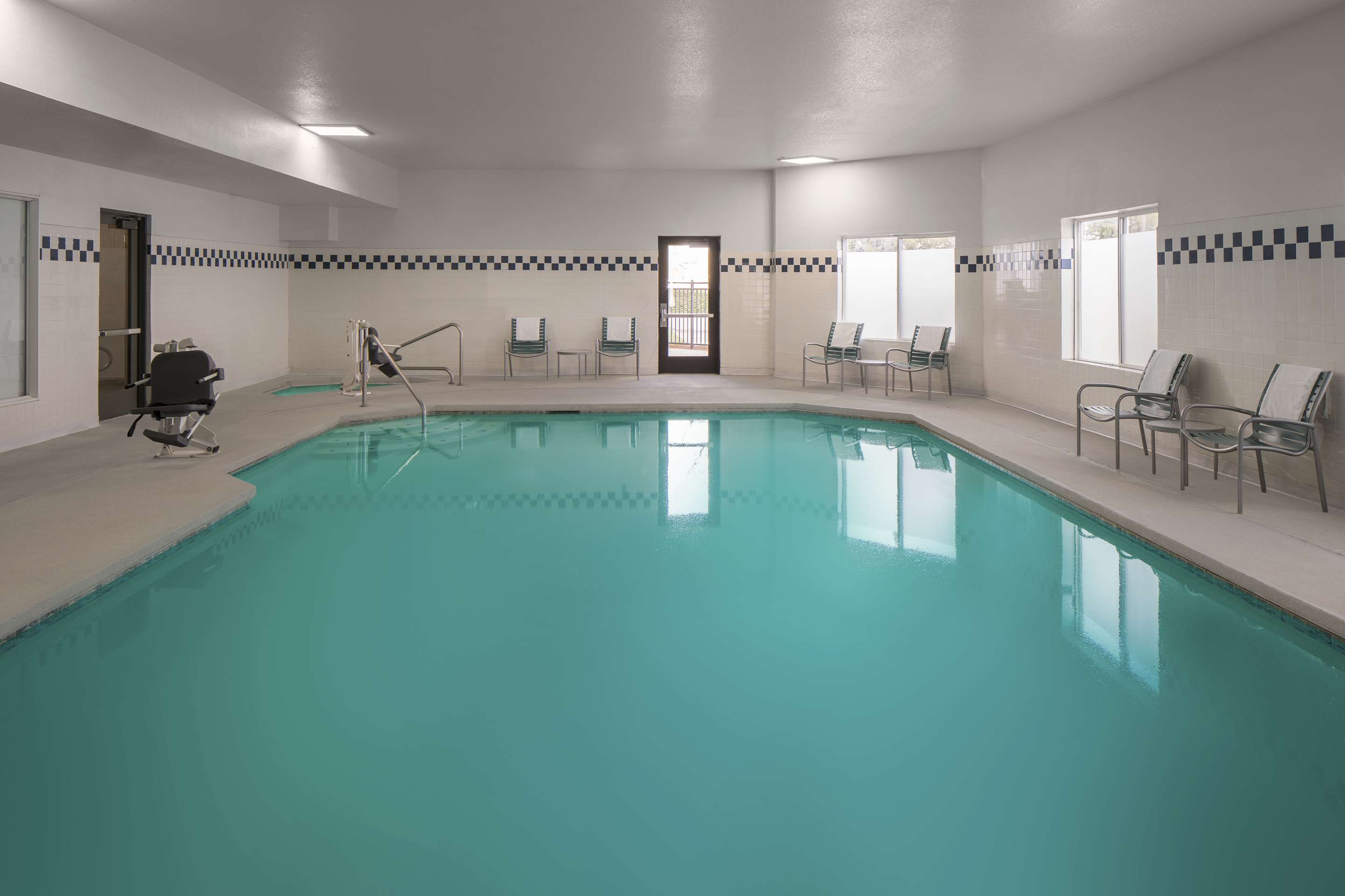 Pool | Doubletree by Hilton Salem