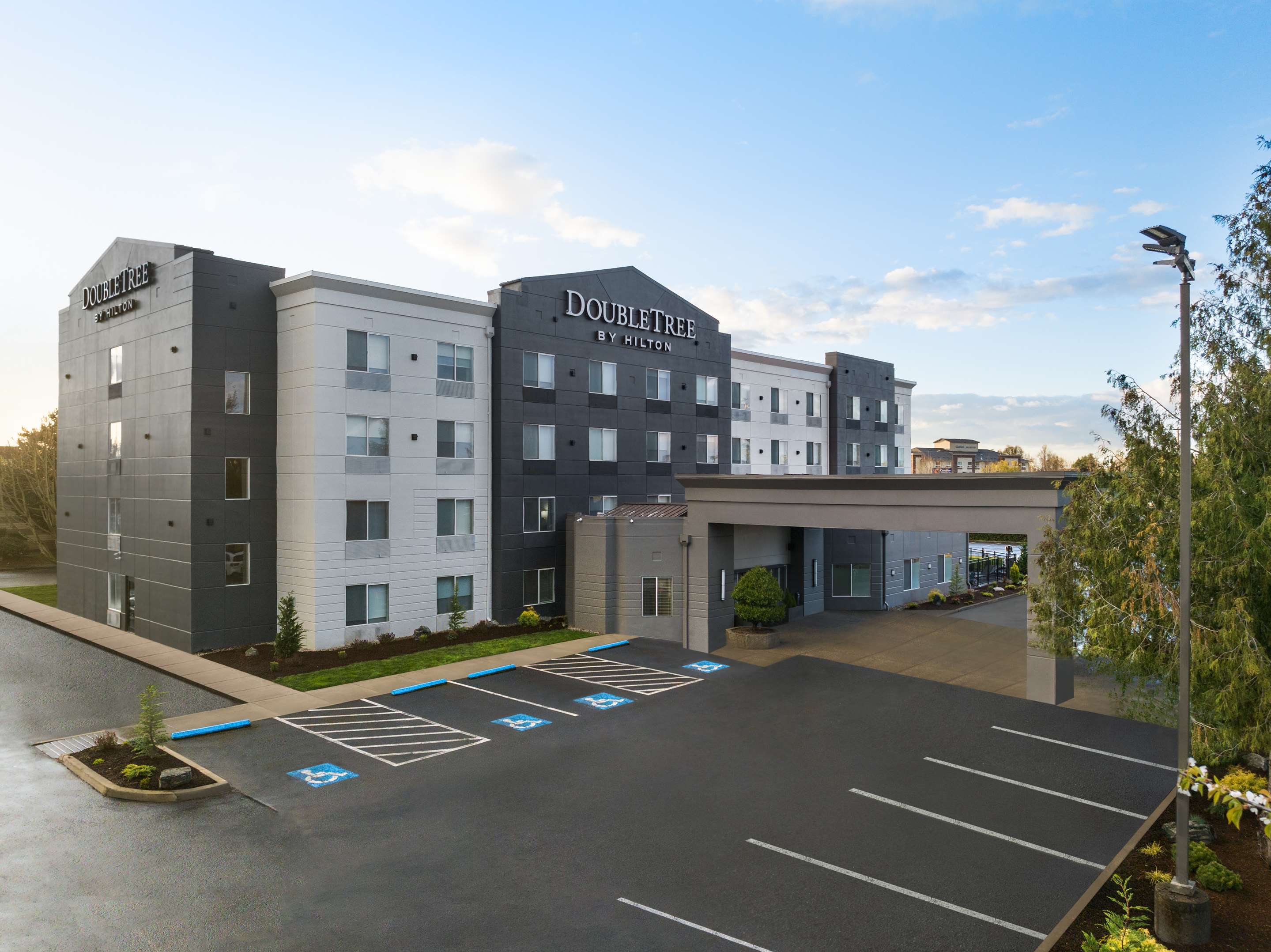 Exterior | Doubletree by Hilton Salem