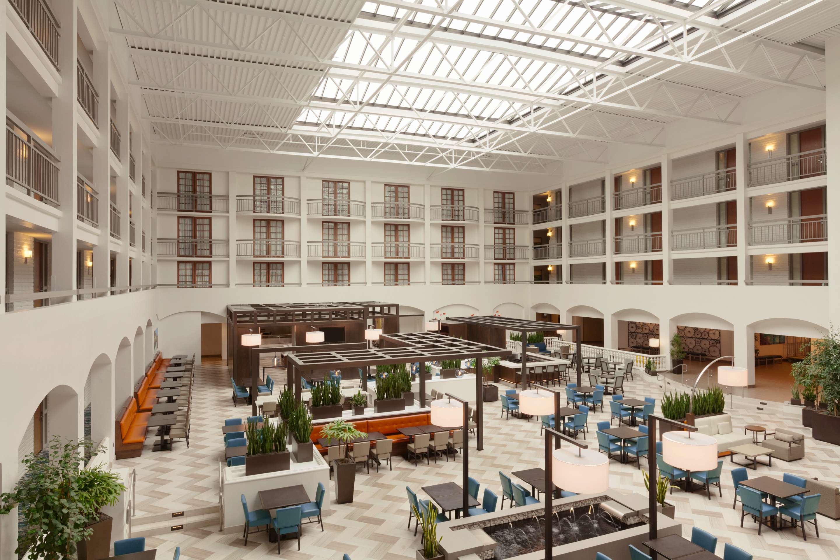 Lobby | Embassy Suites by Hilton San Luis Obispo