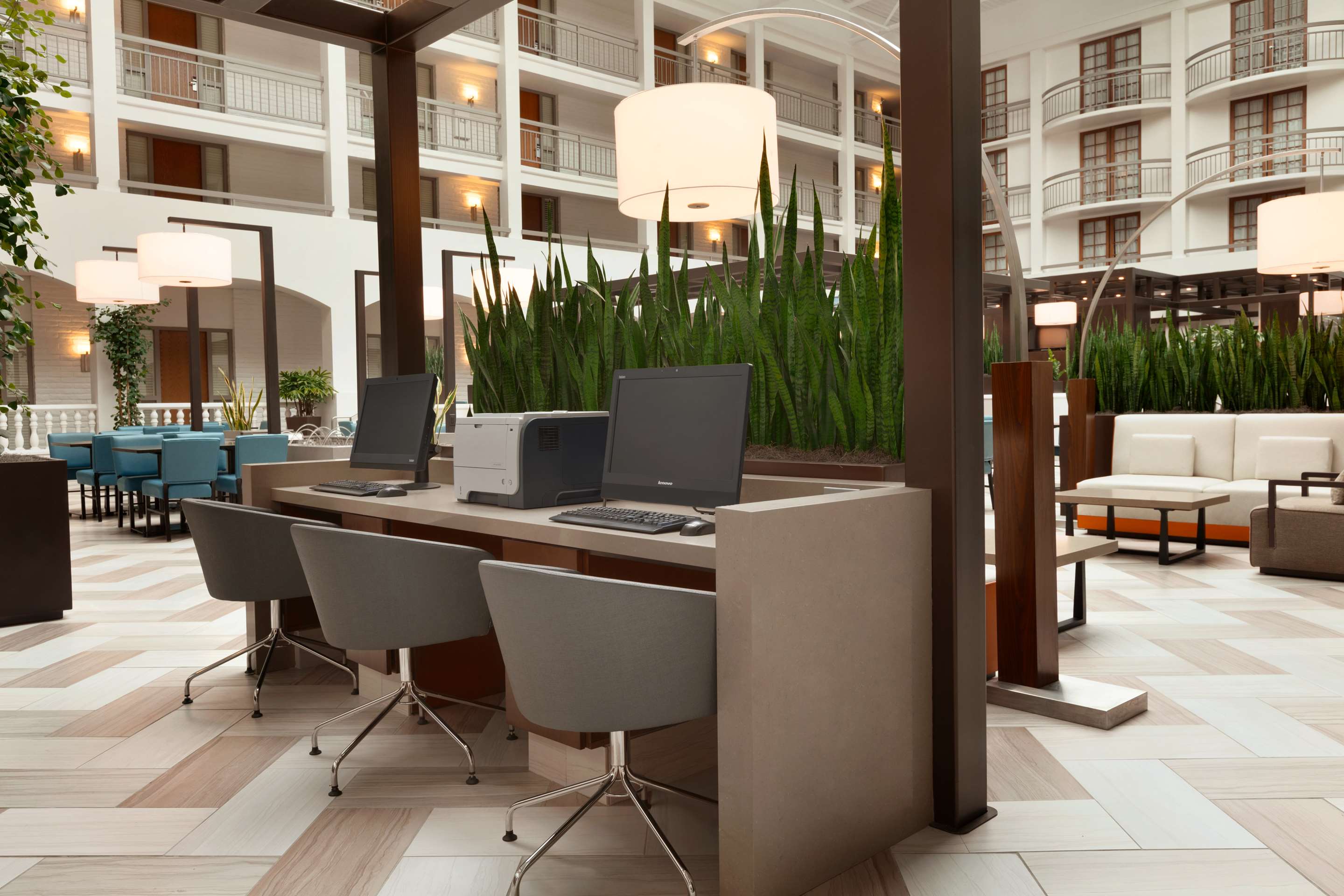 Lobby | Embassy Suites by Hilton San Luis Obispo