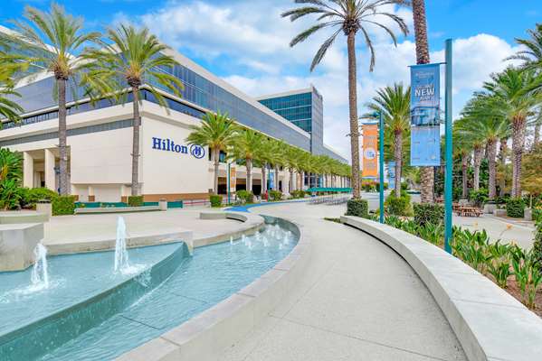 Exterior view - Hilton Hotel Anaheim Convention Center