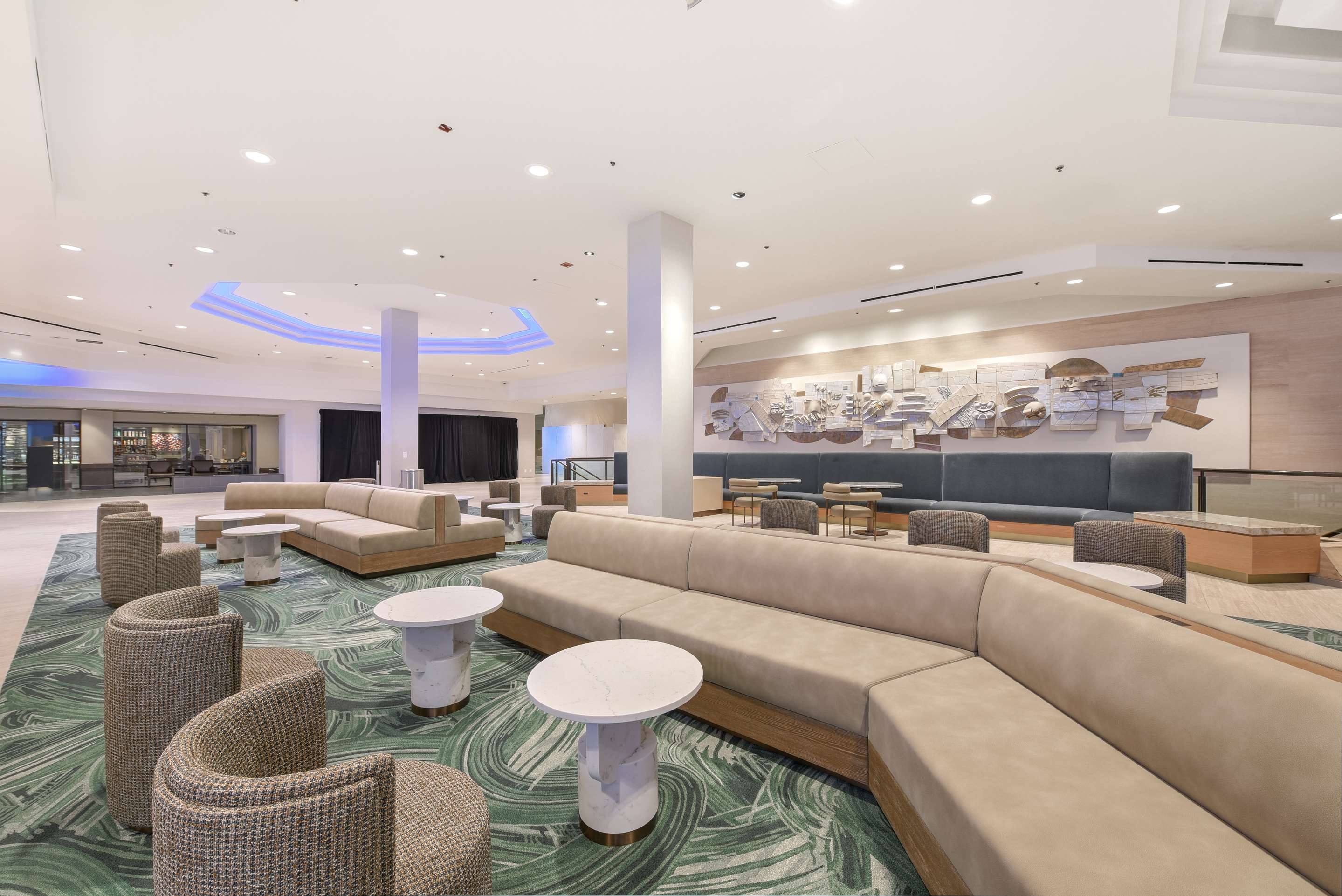Lobby | Hilton Anaheim