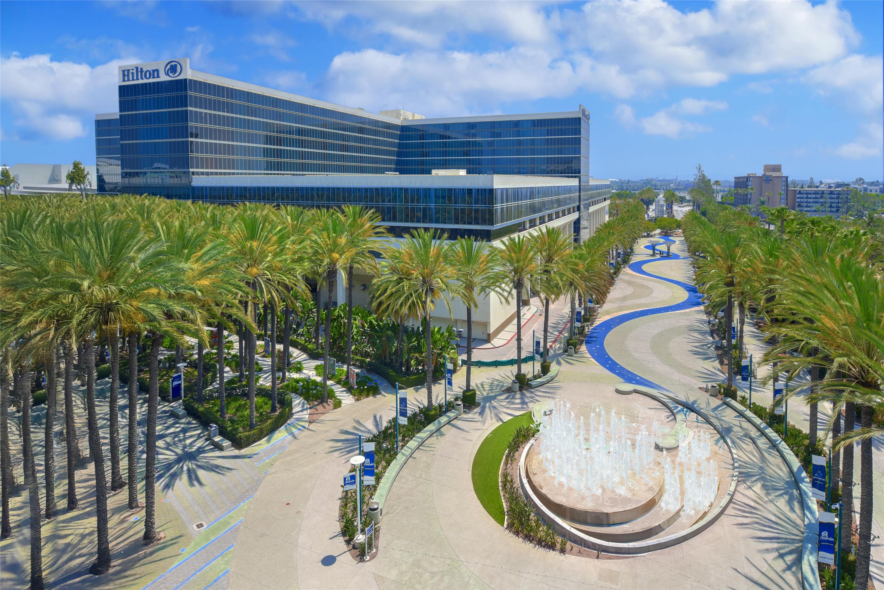 Exterior | Hilton Anaheim