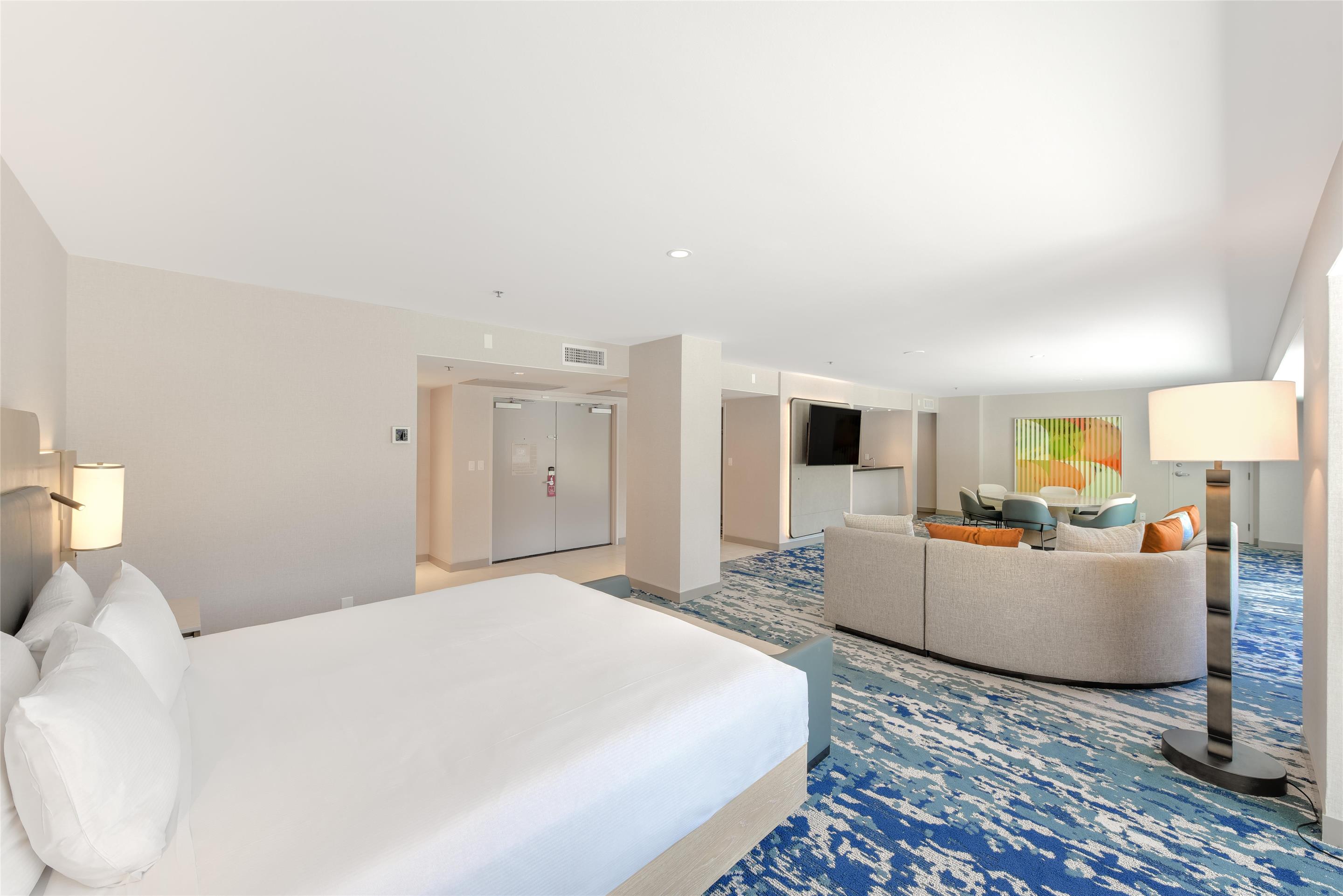 Guest room
