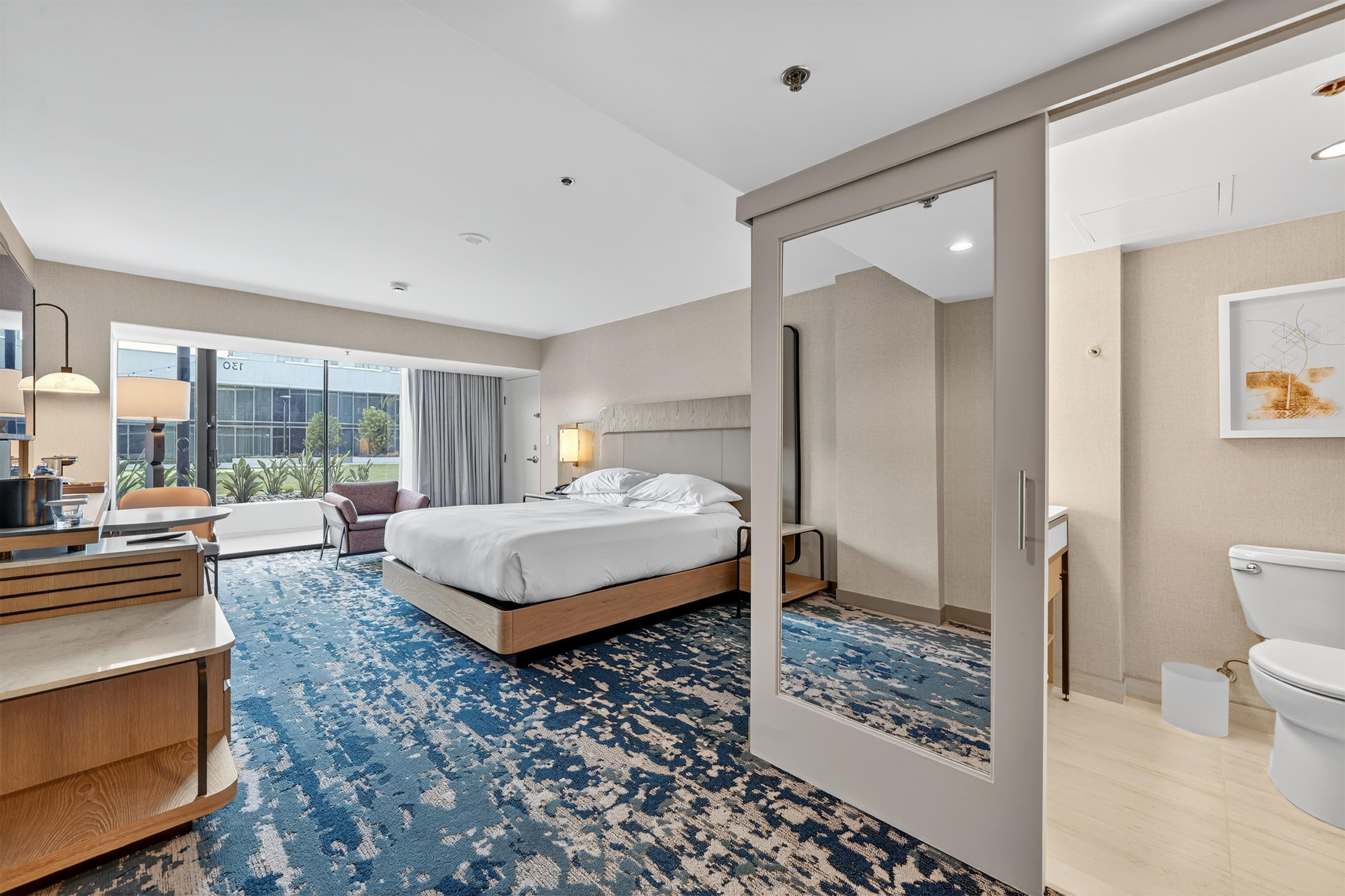 Guest room