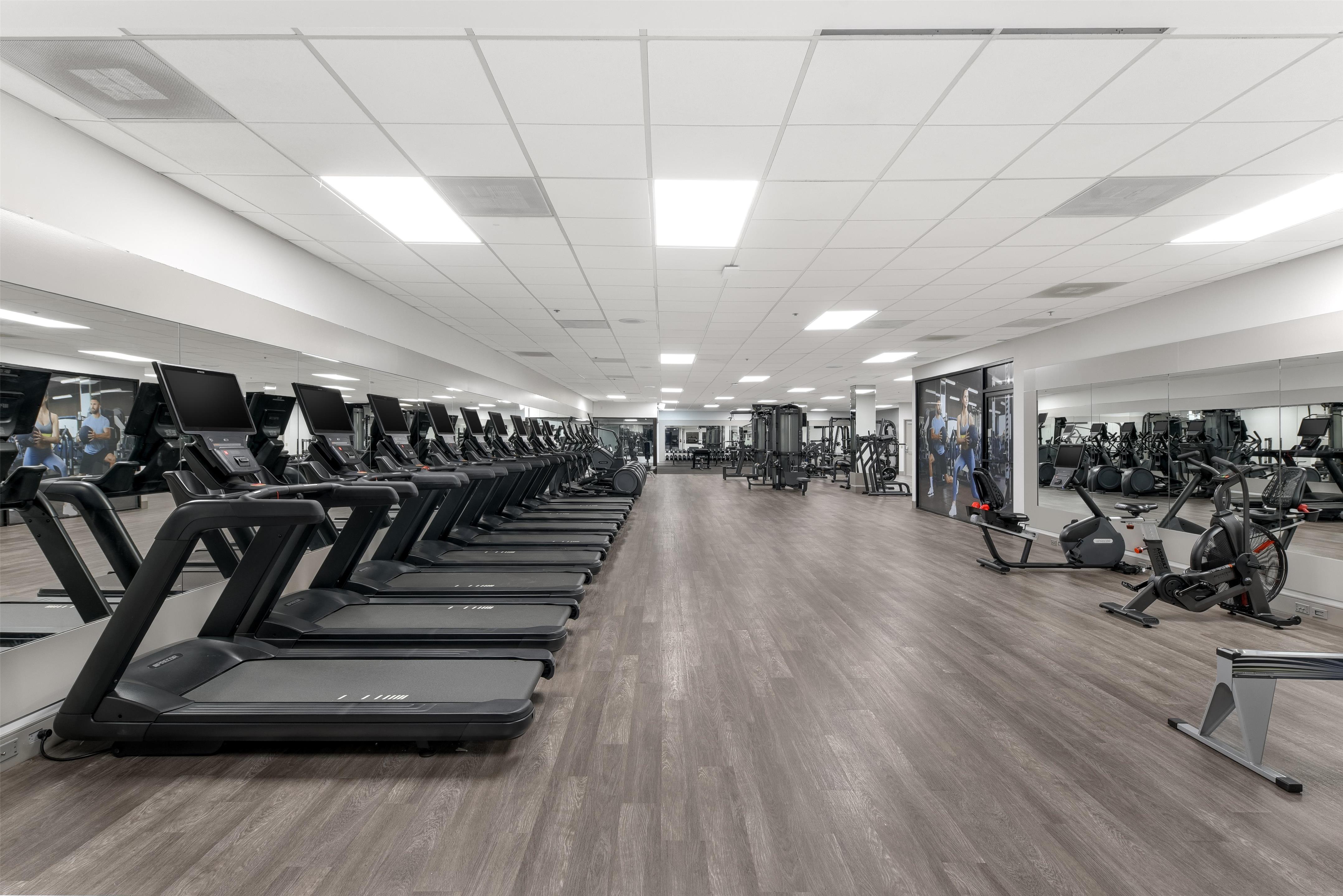 Health club fitness center gym | Hilton Anaheim