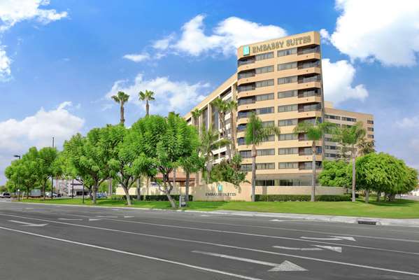 Exterior view - Embassy Suites Angel Stadium Orange Anaheim - I-5, Exit 107