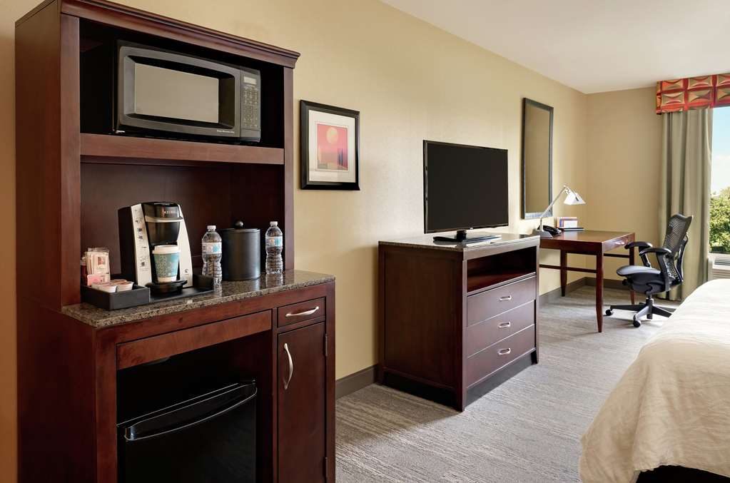 Hilton Garden Inn Fontana - Tap to explore photos