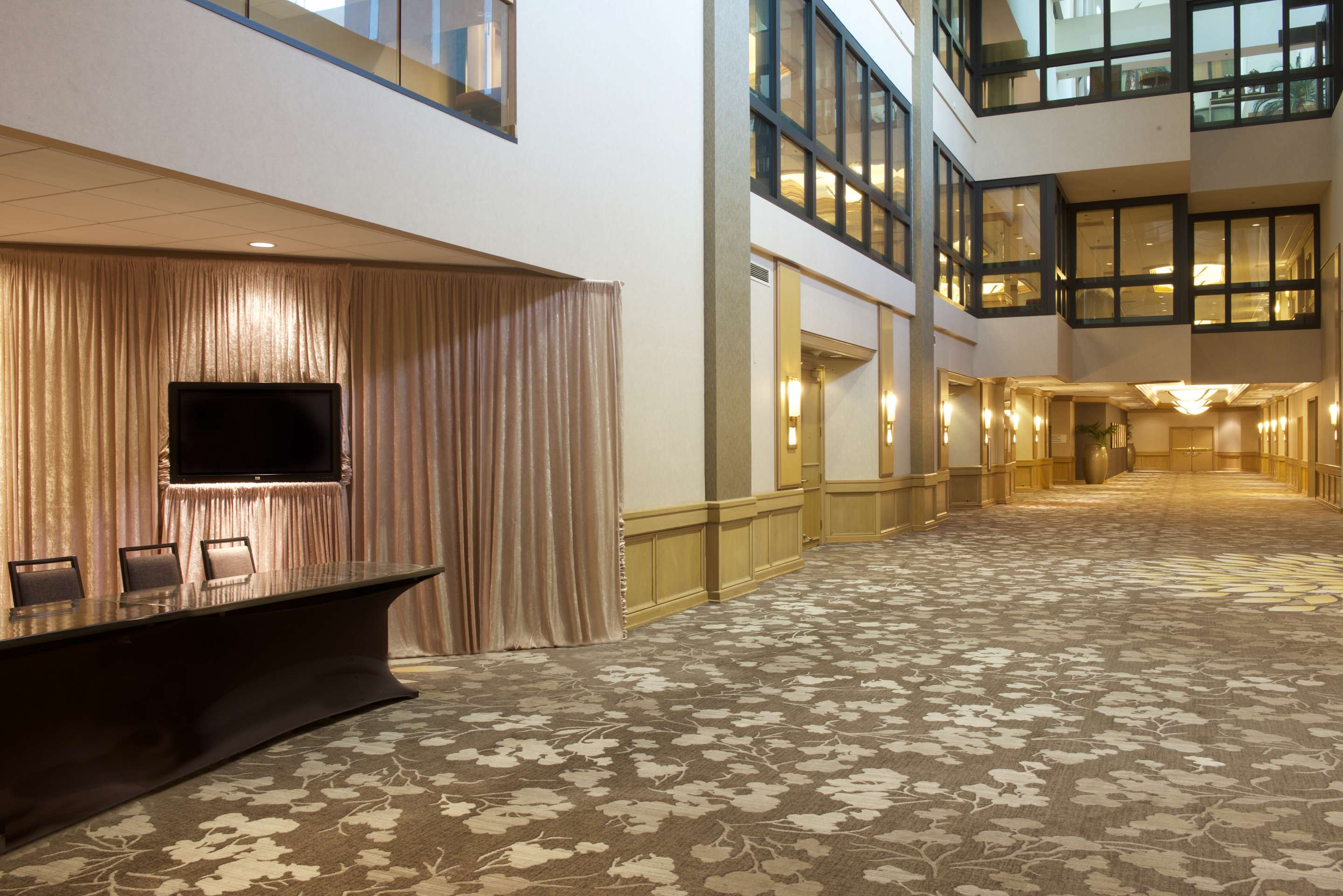 Meeting Room | Hilton Orange County/Costa Mesa