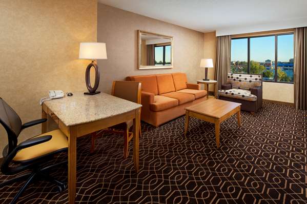  - DoubleTree Suites by Hilton Hotel Anaheim Resort Convention Center